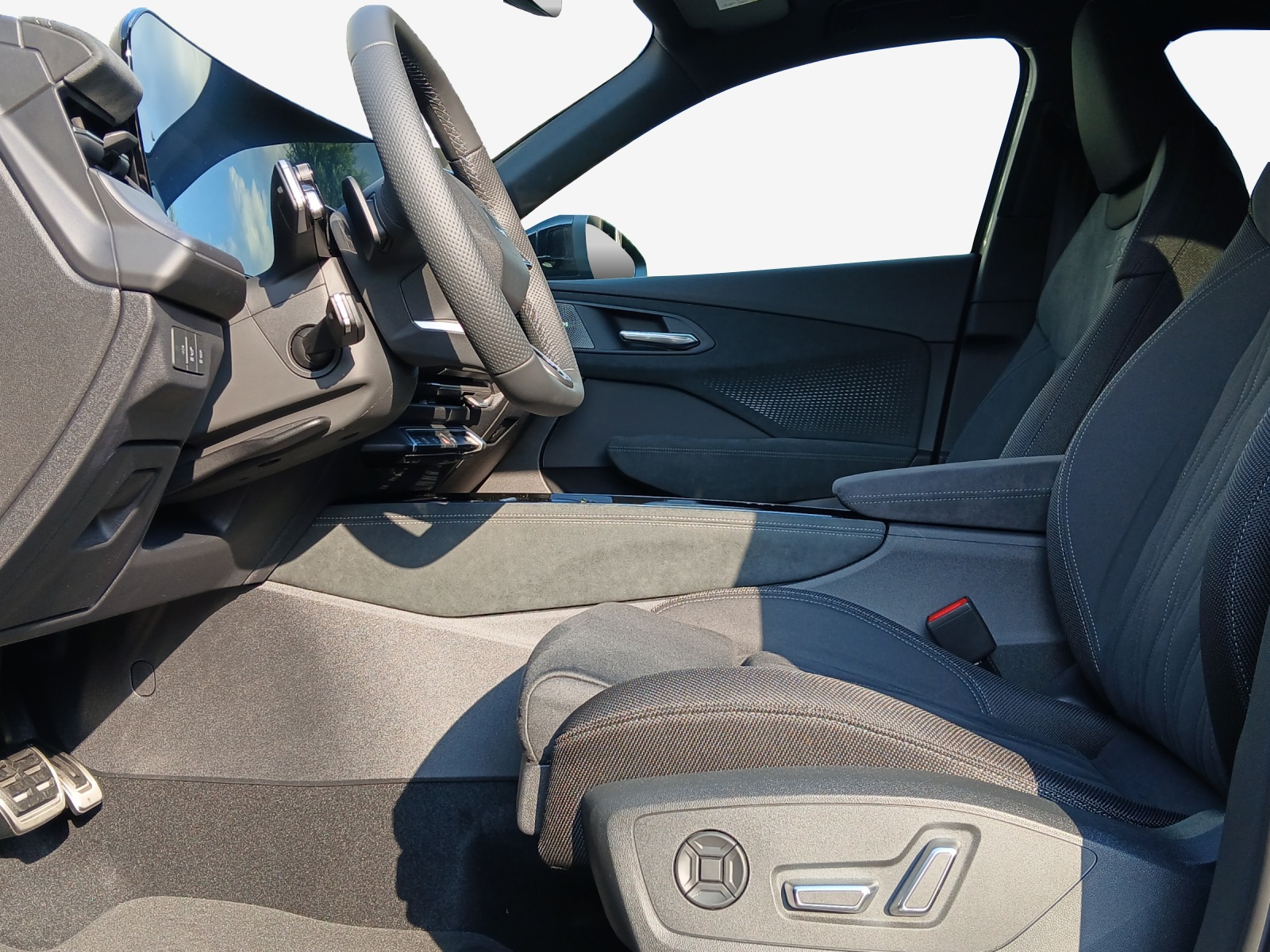 AUDI Q3 Sportback e-hybrid 200 kW S tronig-image-7