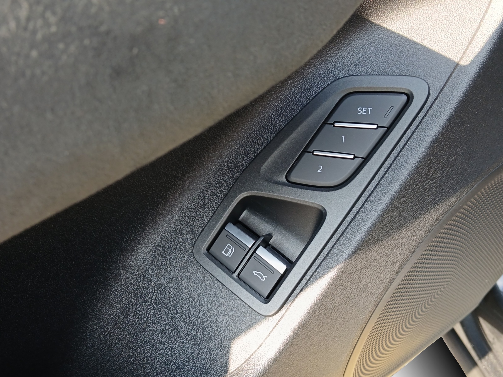 AUDI Q3 Sportback e-hybrid 200 kW S tronig-image-15