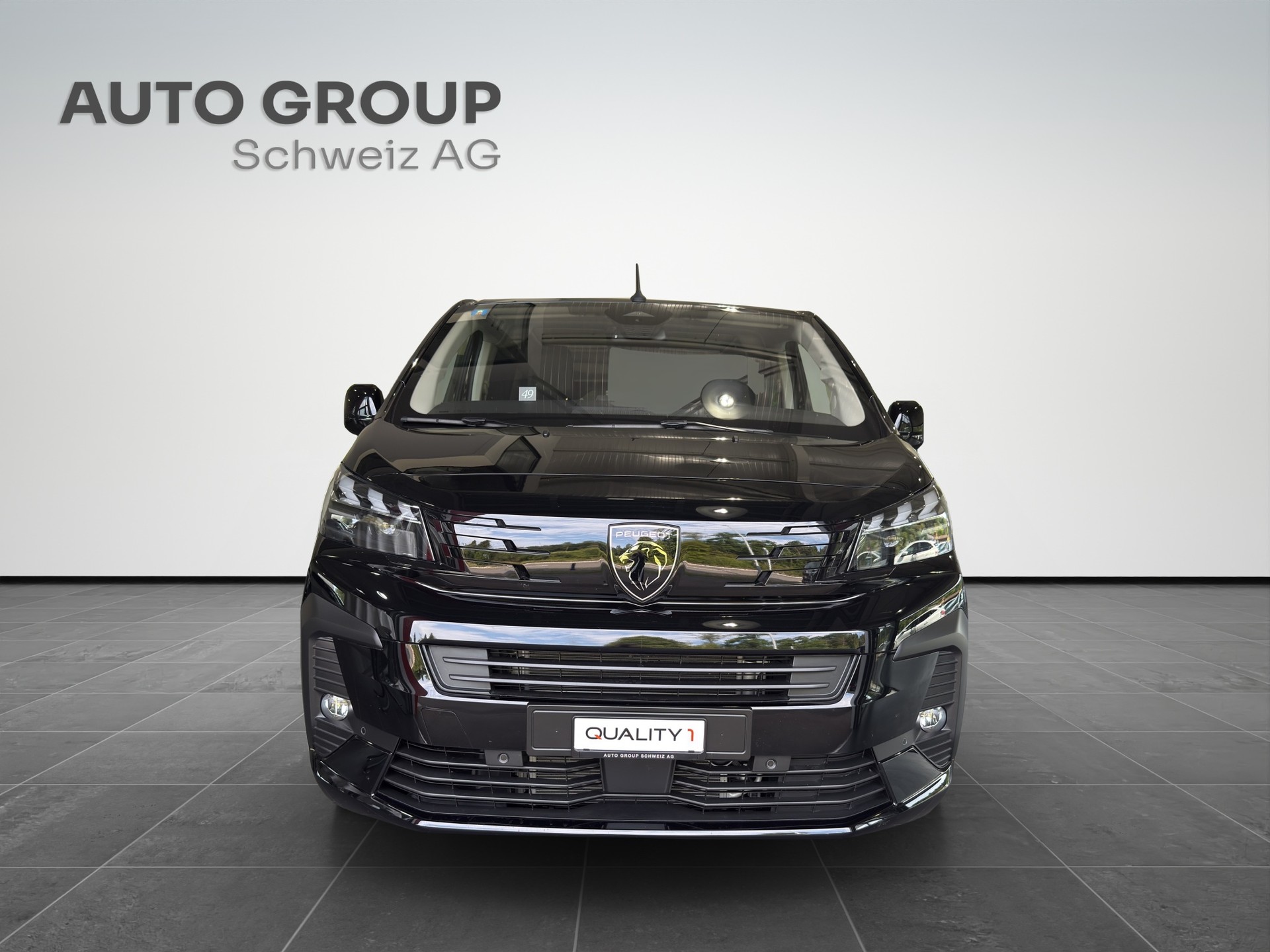 PEUGEOT Traveller 2.2 BlueHDi Business VIP Standard EAT8-image-2
