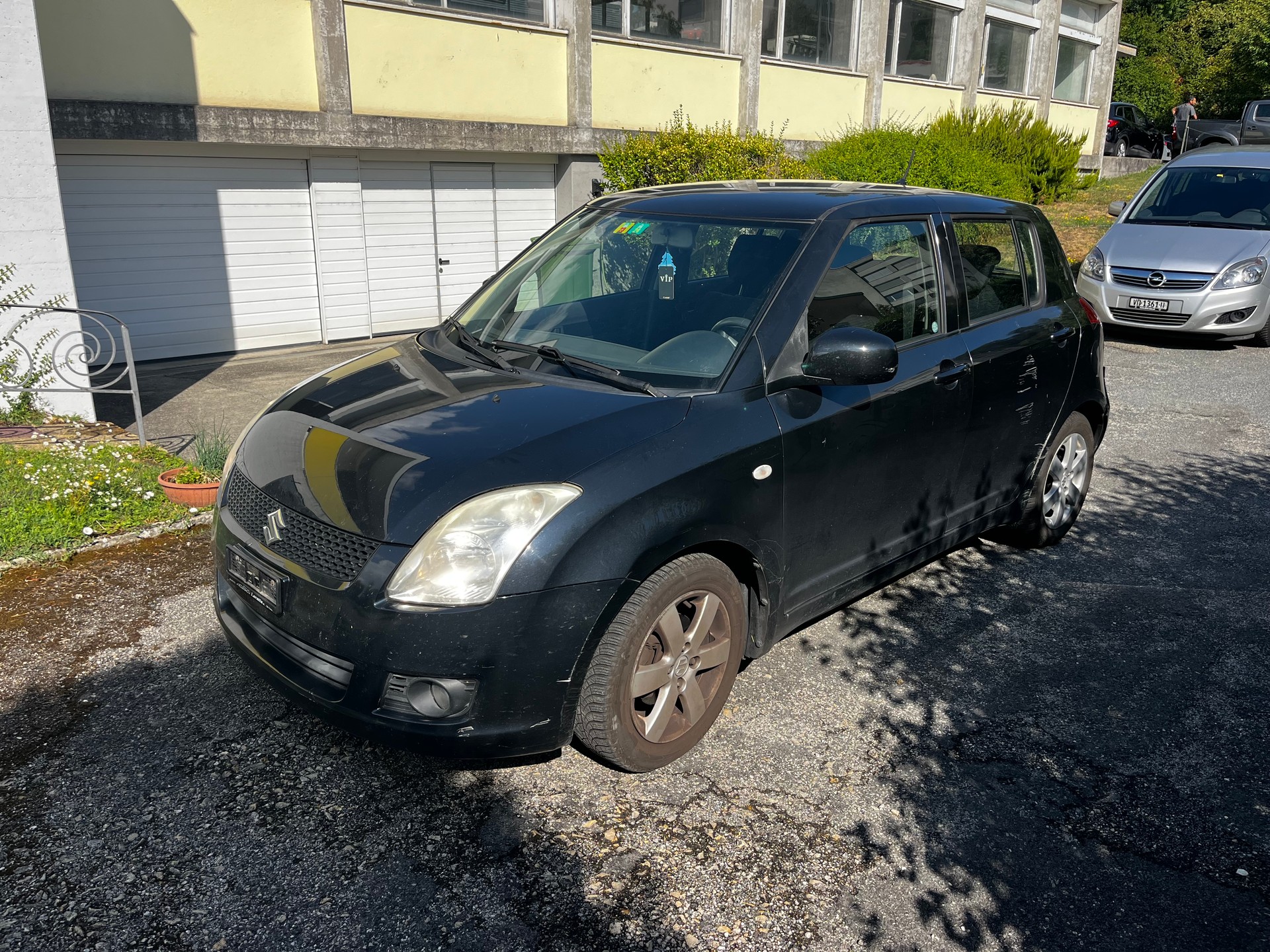SUZUKI Swift 1.3i 16V GL-image-3