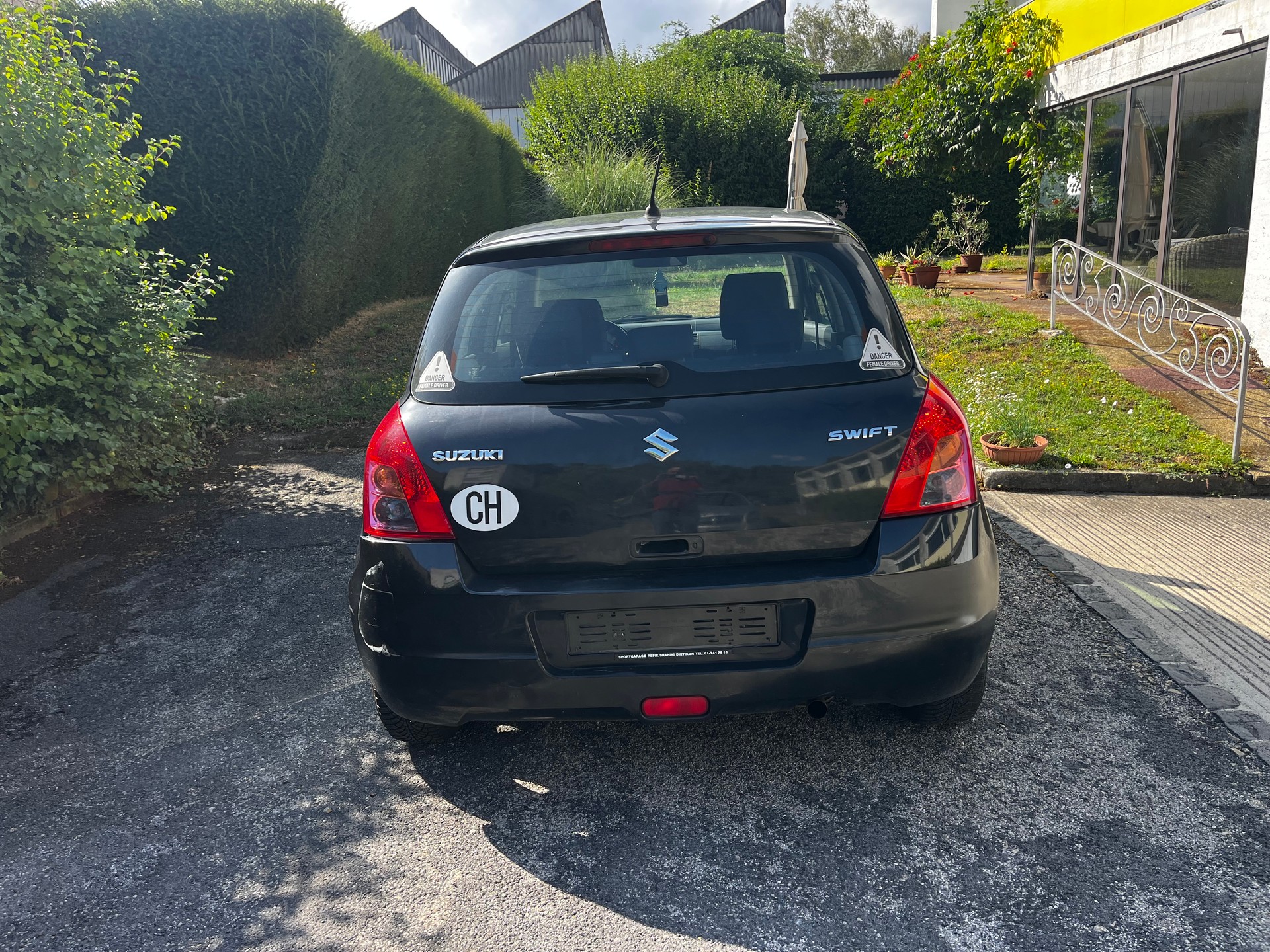 SUZUKI Swift 1.3i 16V GL-image-4