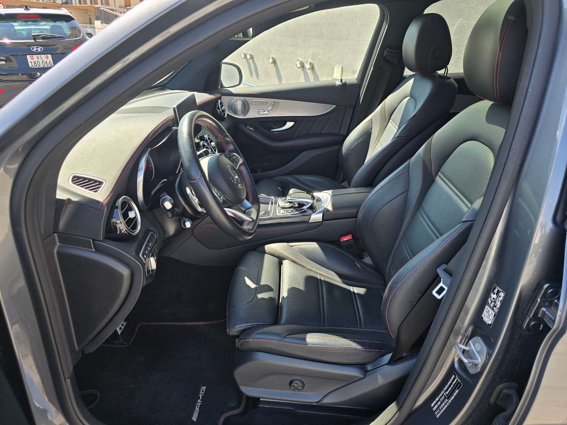 MERCEDES-BENZ GLC 43 AMG 4Matic 9G-Tronic-image-8