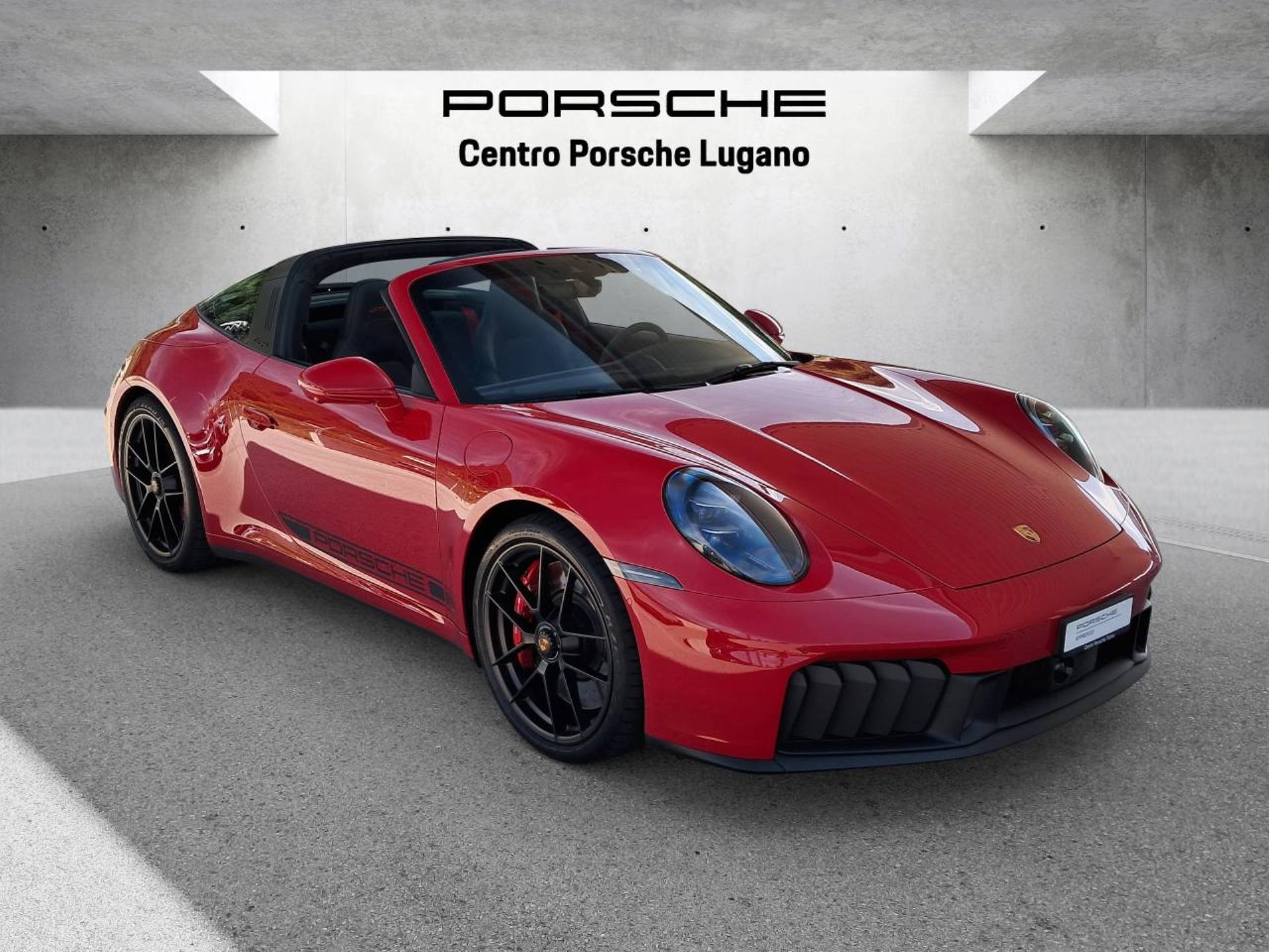 PORSCHE 911 Targa 4 GTS-image-5