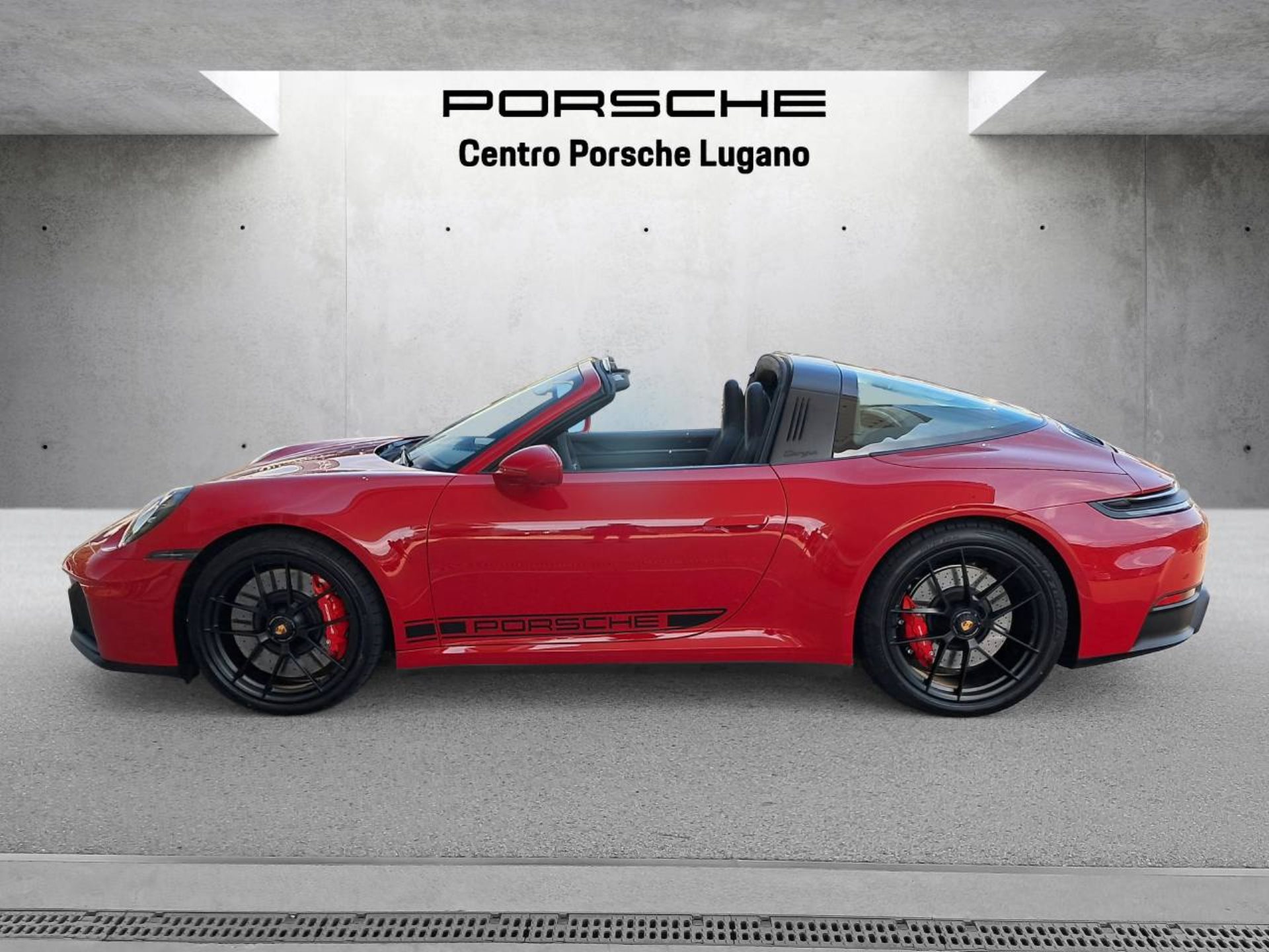 PORSCHE 911 Targa 4 GTS-showroom-element-1