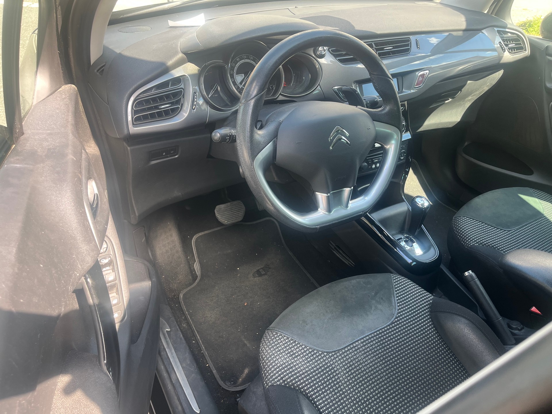 CITROEN C3 1.2i Séduction ETG5-image-8