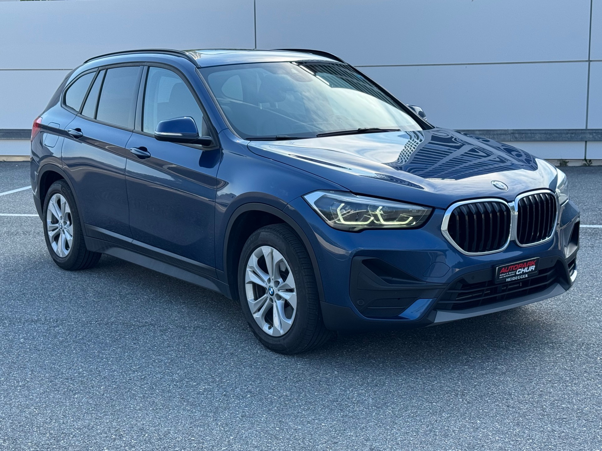 BMW X1 xDrive 25e Sport Line Steptronic-image-5