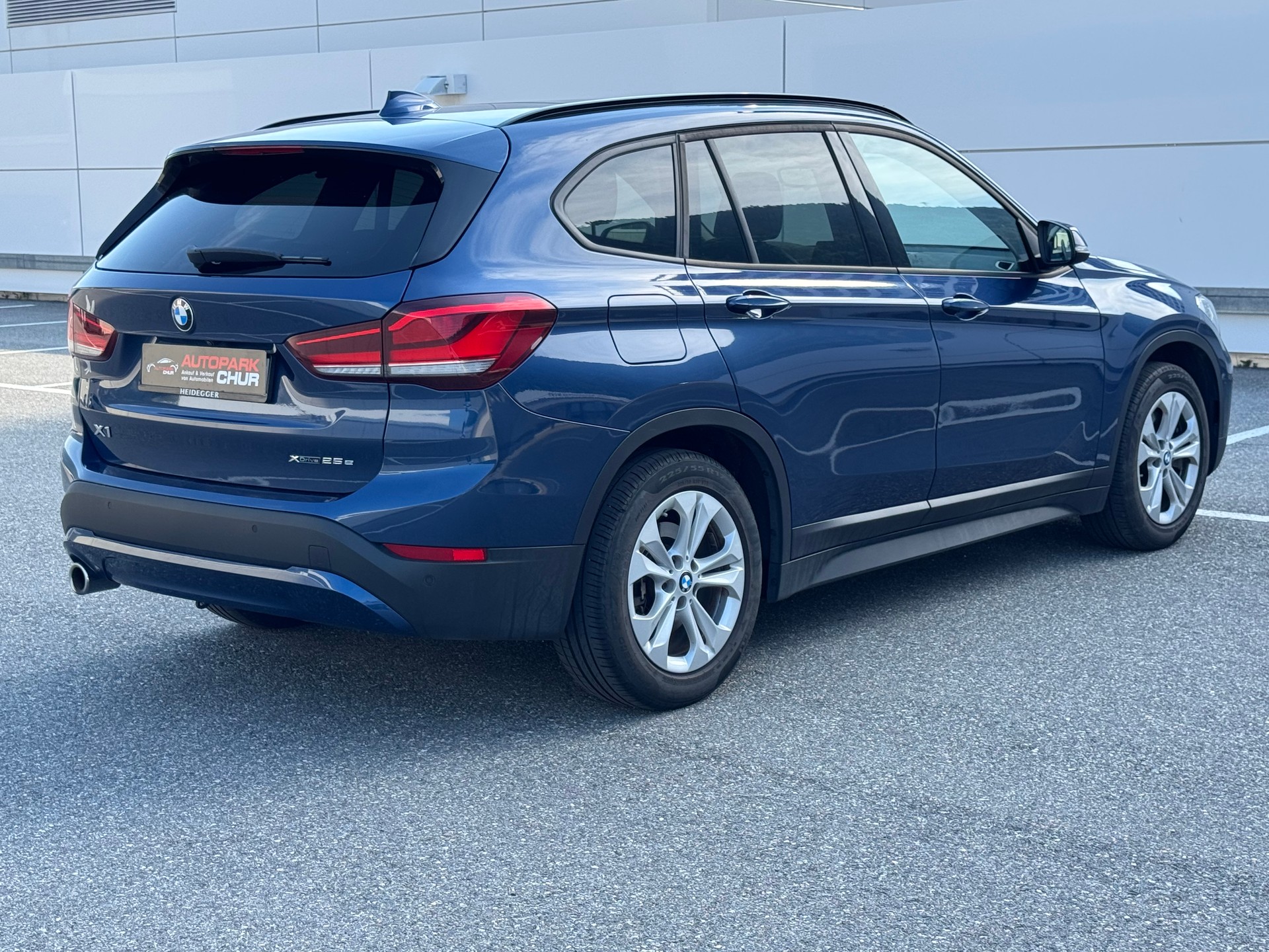 BMW X1 xDrive 25e Sport Line Steptronic-image-4