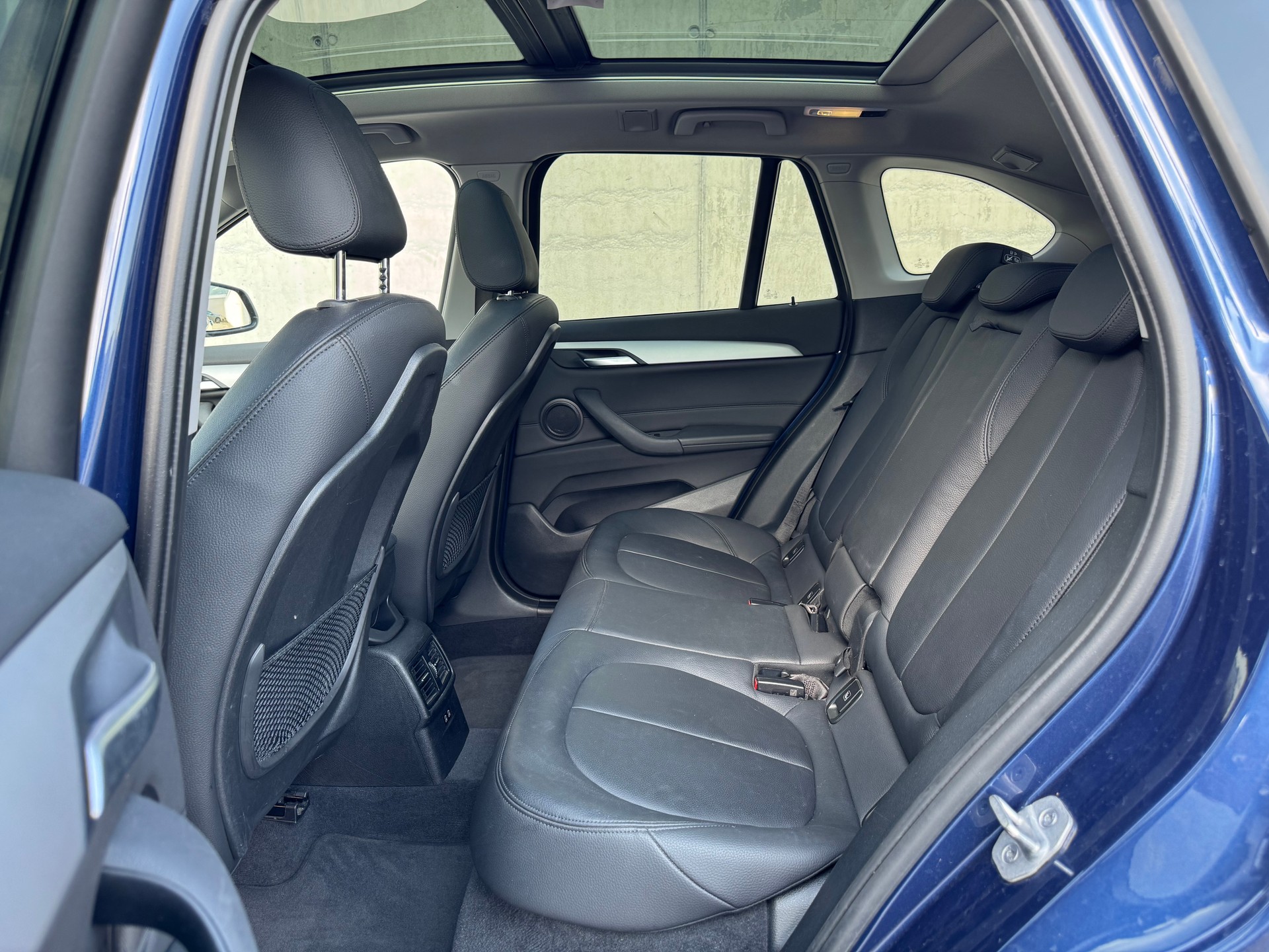 BMW X1 xDrive 25e Sport Line Steptronic-image-12