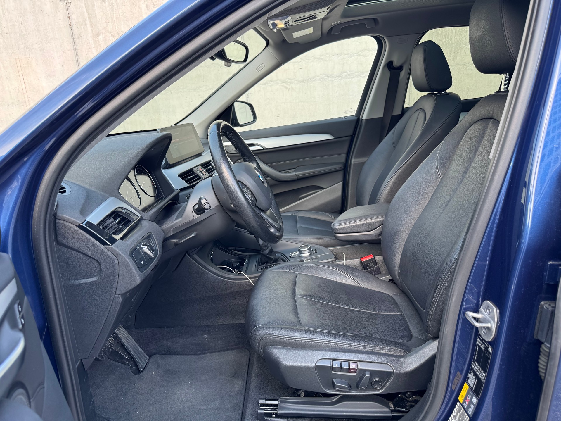BMW X1 xDrive 25e Sport Line Steptronic-image-8