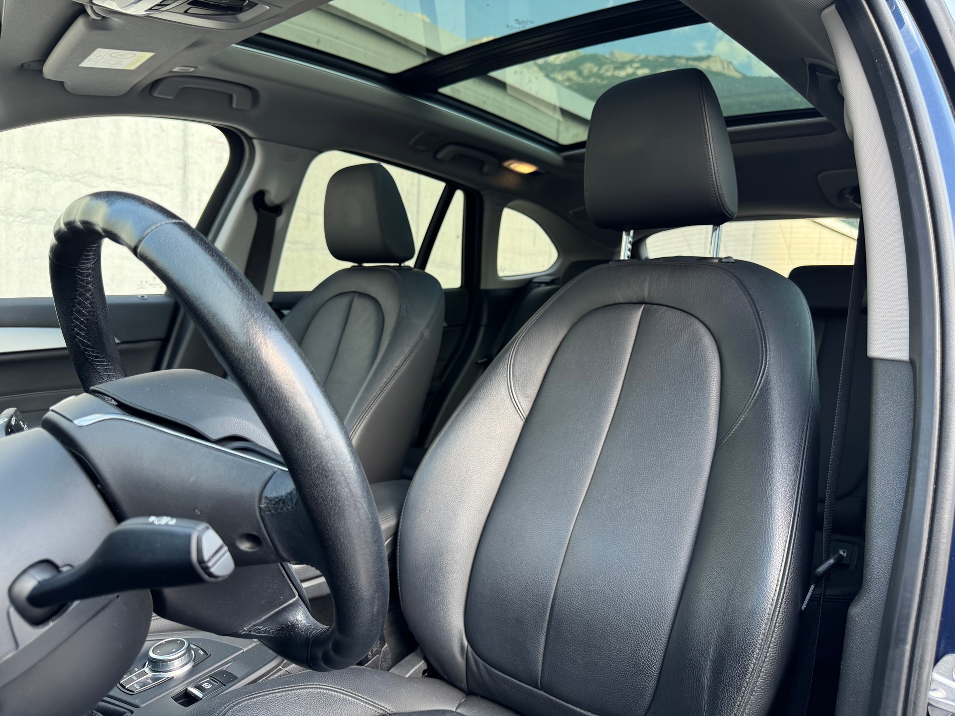 BMW X1 xDrive 25e Sport Line Steptronic-image-13