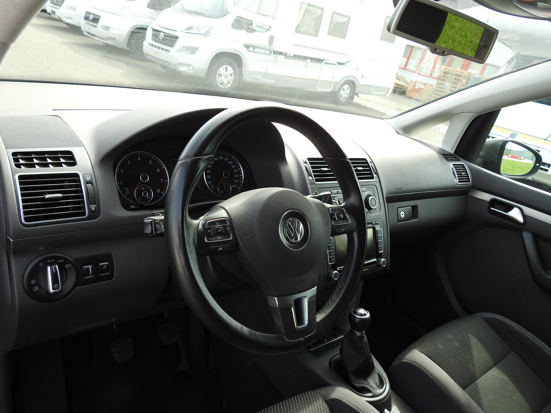 VW Touran 1.4 TSI Comfortline-image-12