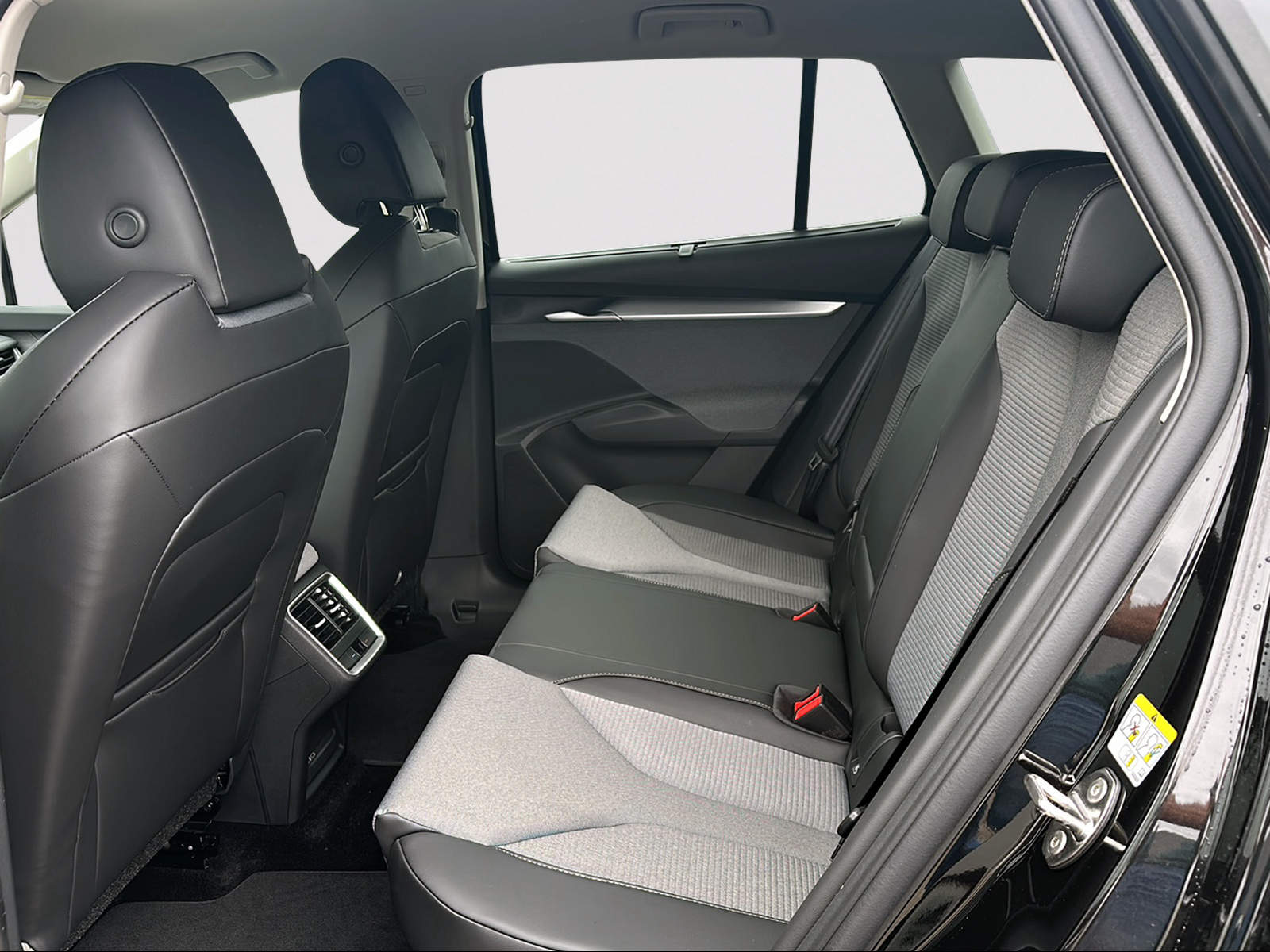 SKODA Enyaq 85x Dynamic 4x4-image-4