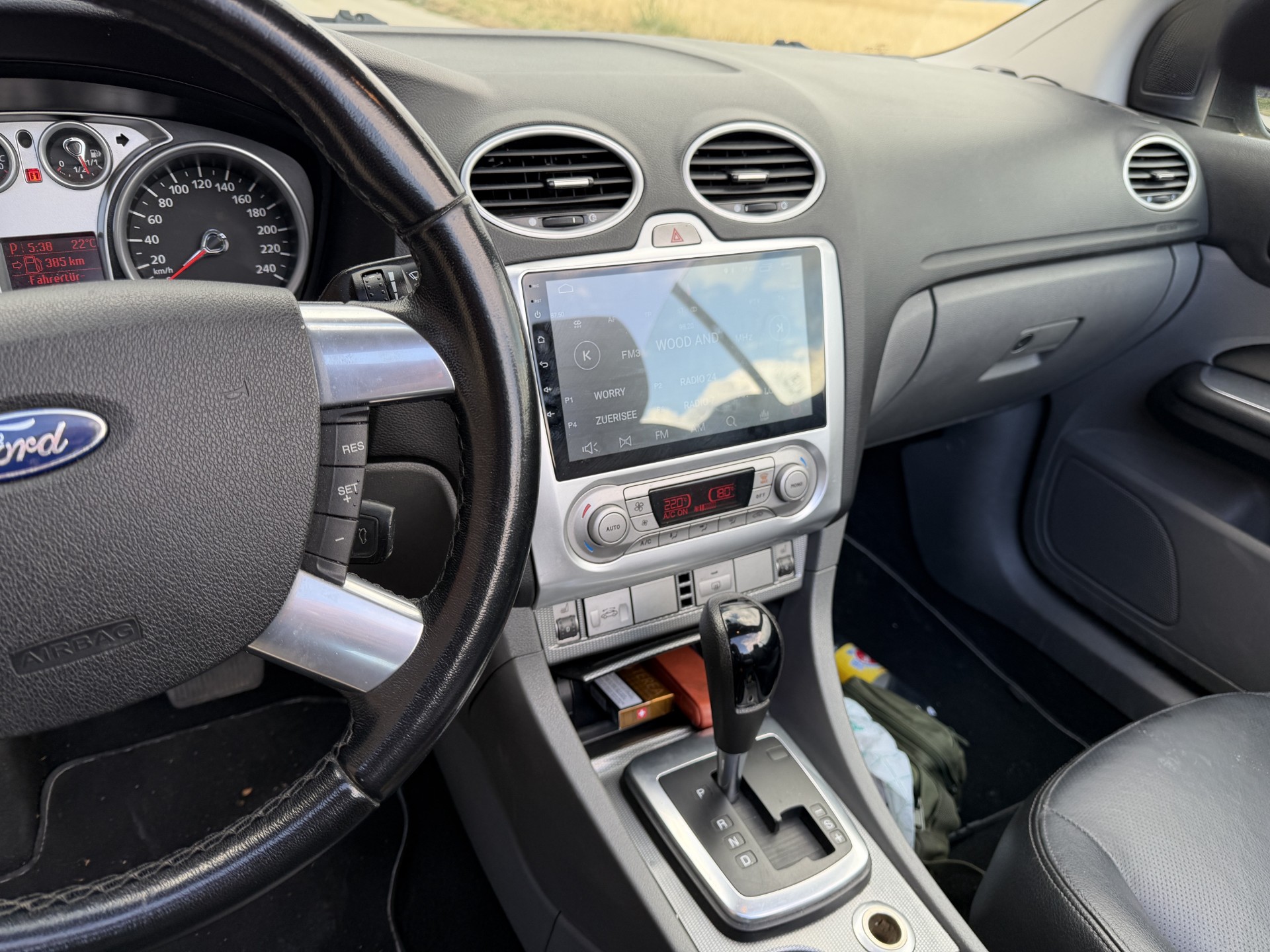 FORD Focus CC 2.0i Titanium Automatic-image-12