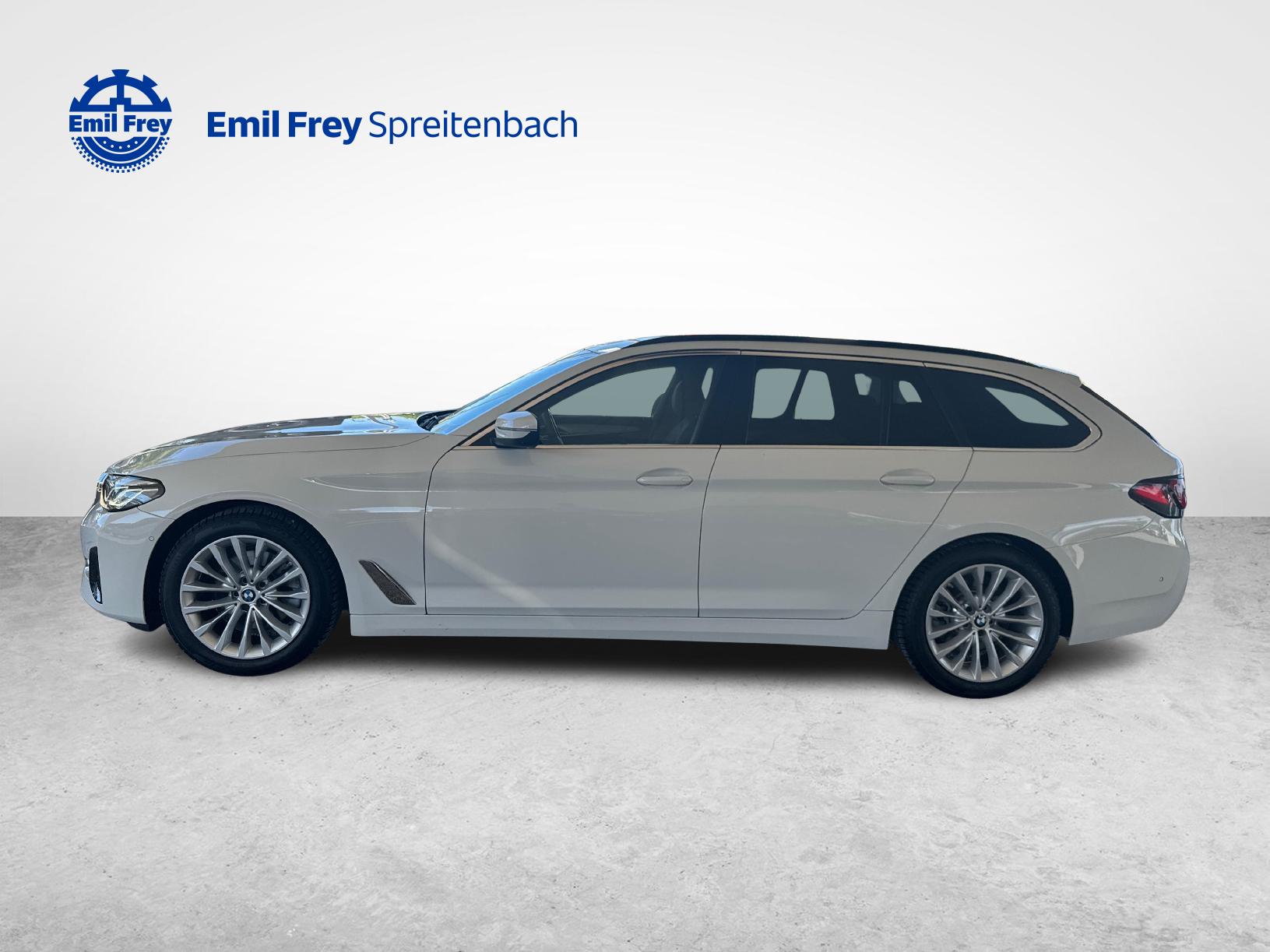BMW 520d xDrive Touring-image-1