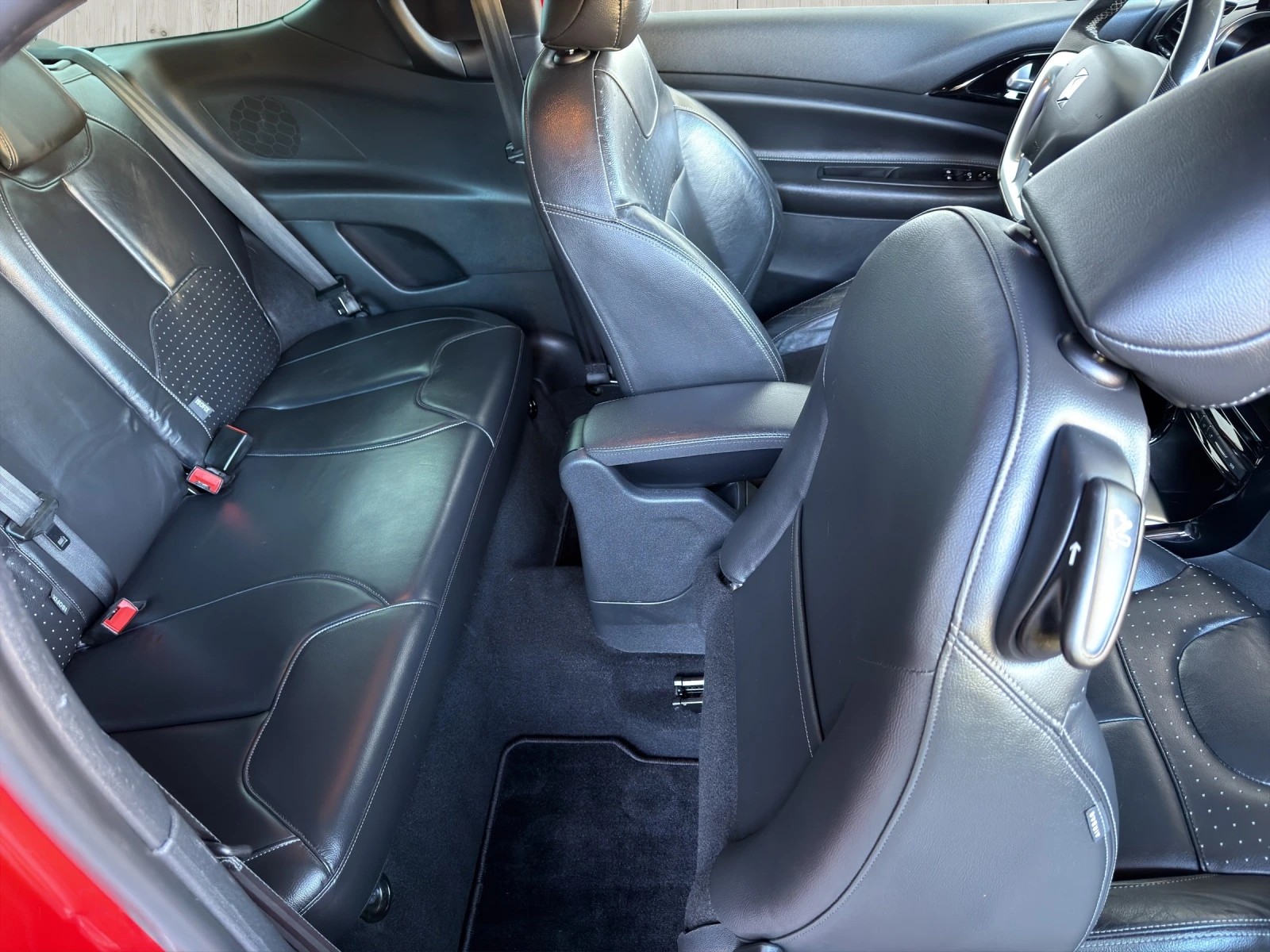 DS AUTOMOBILES DS 3 1.2 PureTech Sport Chic-image-13