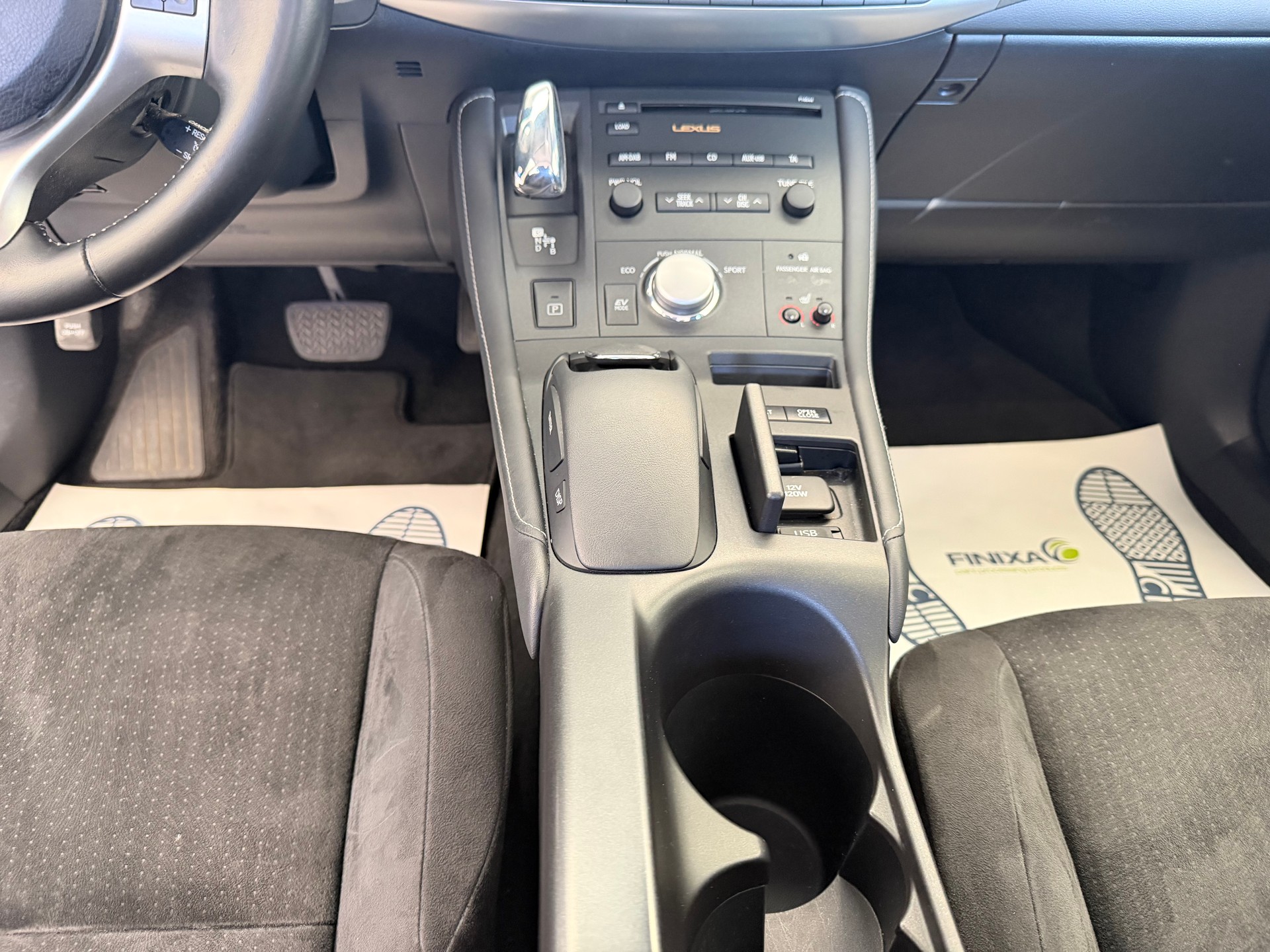LEXUS CT 200h 1.8 excellence CVT-image-11