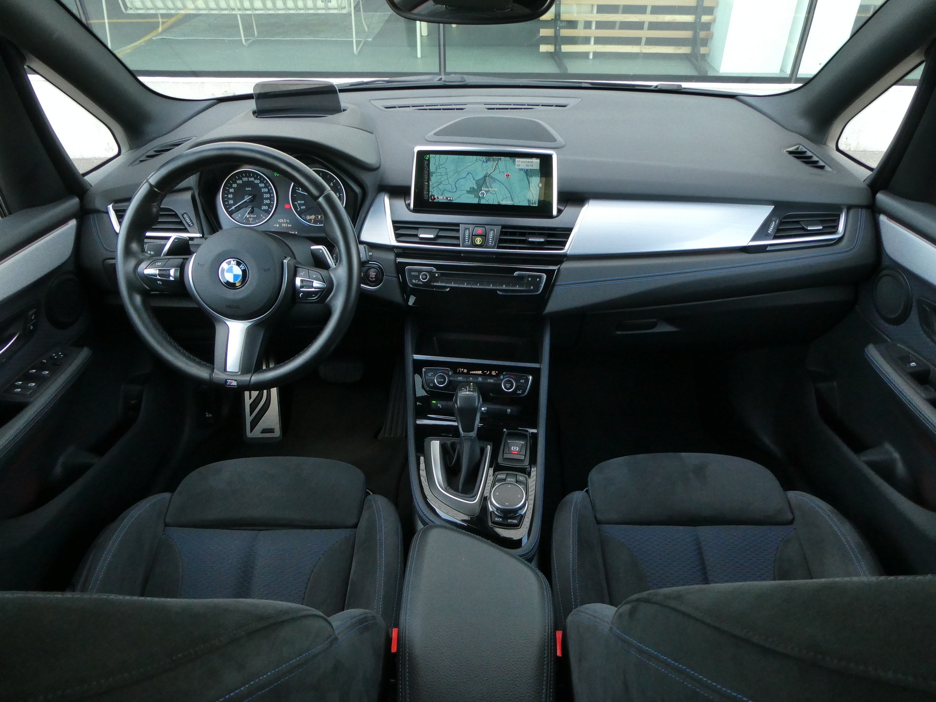 BMW 220d xDrive Active Tourer M Sport Steptronic-image-11