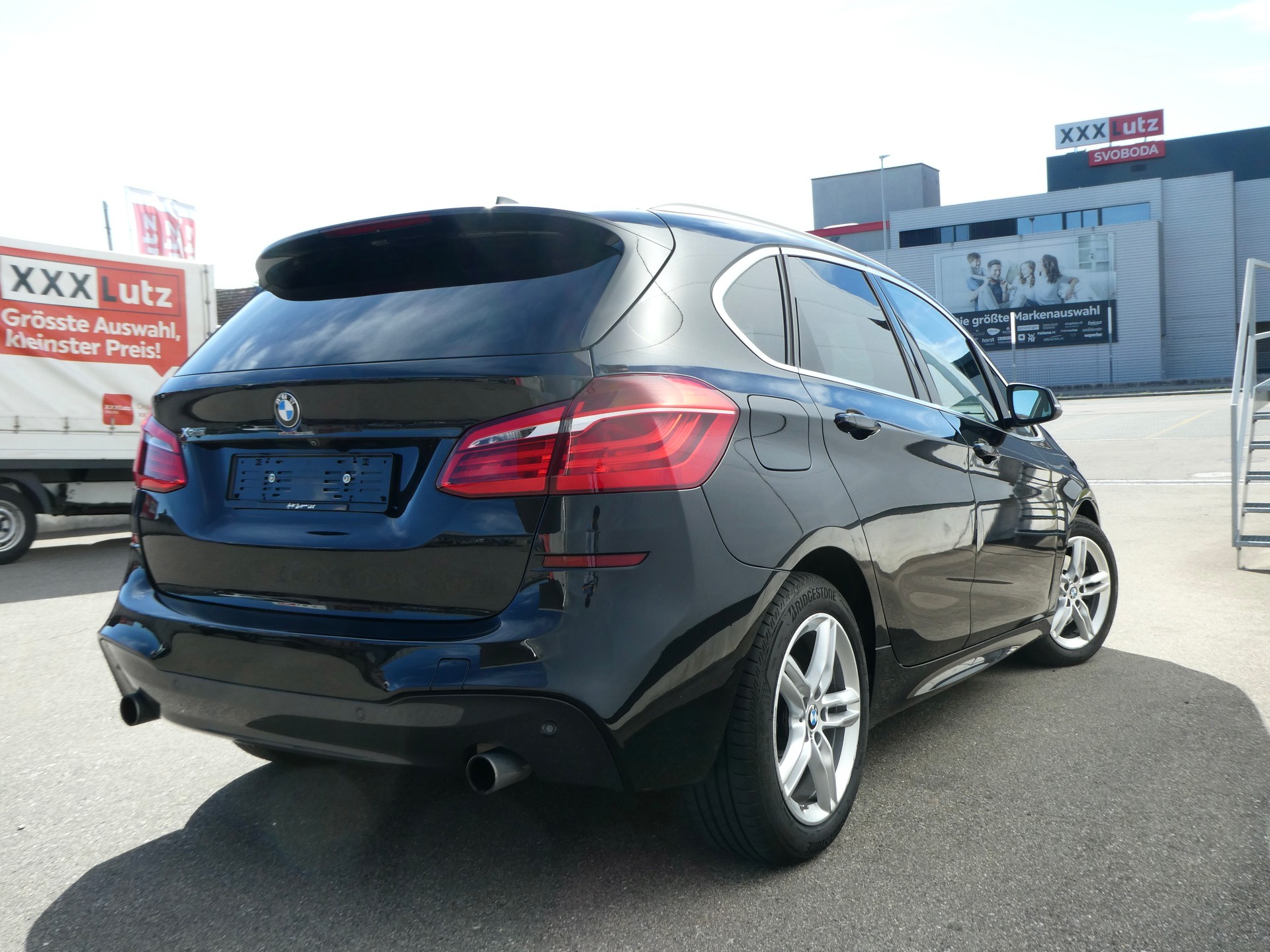 BMW 220d xDrive Active Tourer M Sport Steptronic-image-6