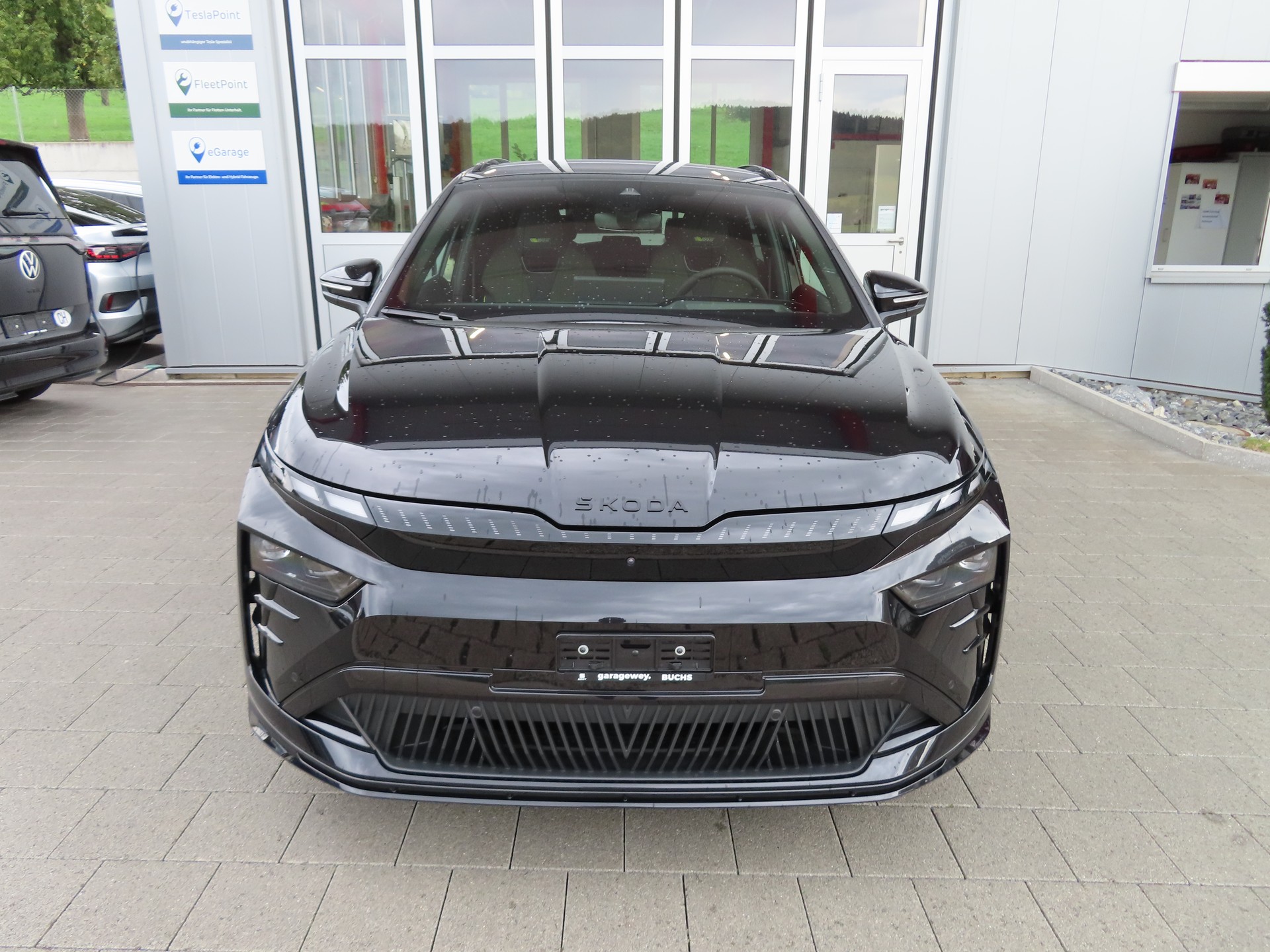 SKODA Enyaq 4x4 RS-image-1