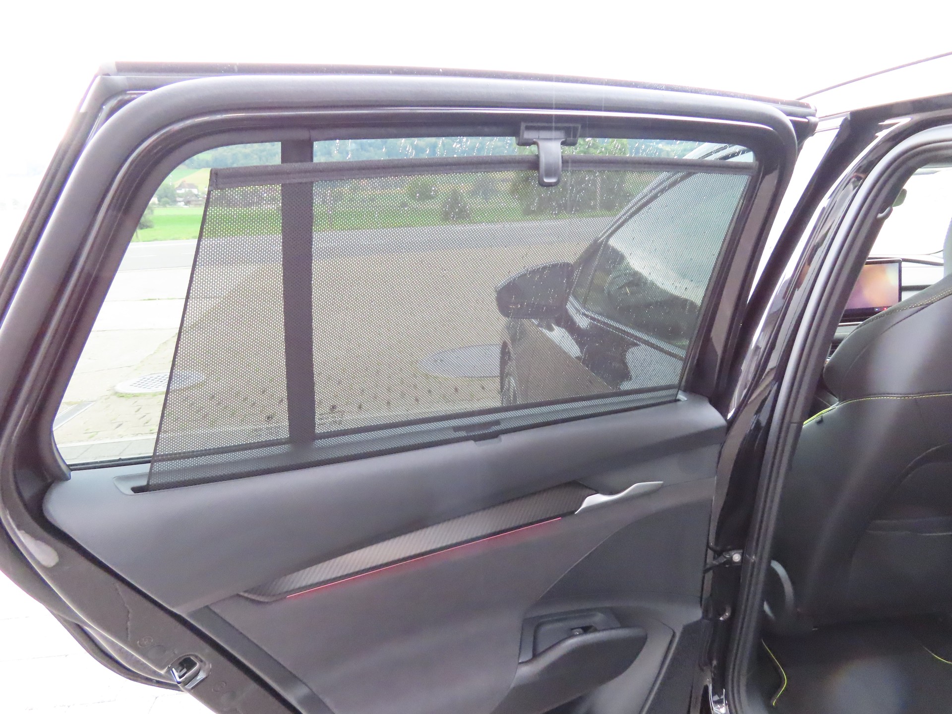 SKODA Enyaq 4x4 RS-image-12
