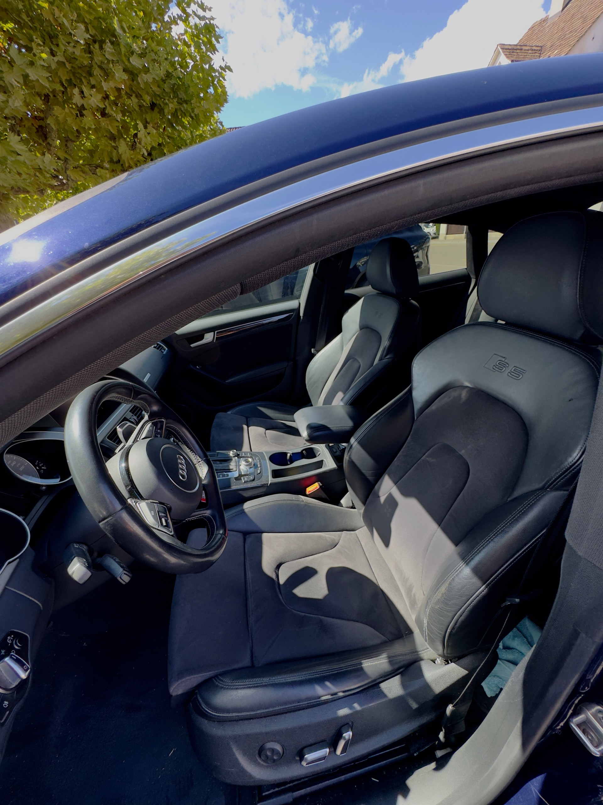 AUDI 3.0 V6 TFSI quattro S-Tronic-image-5