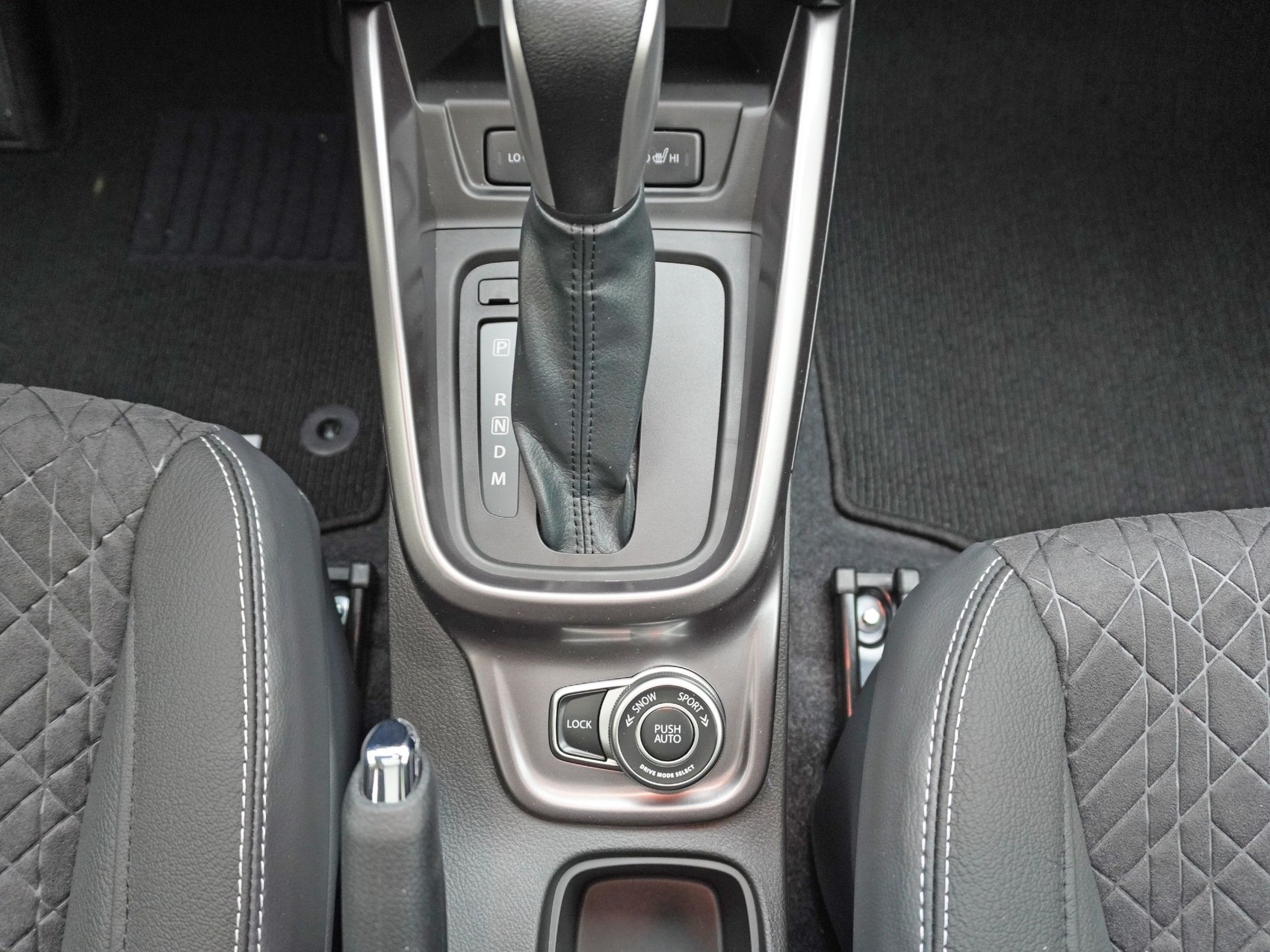 SUZUKI Vitara 1.4 T Piz Sulai Top Hybrid 4x4-image-18