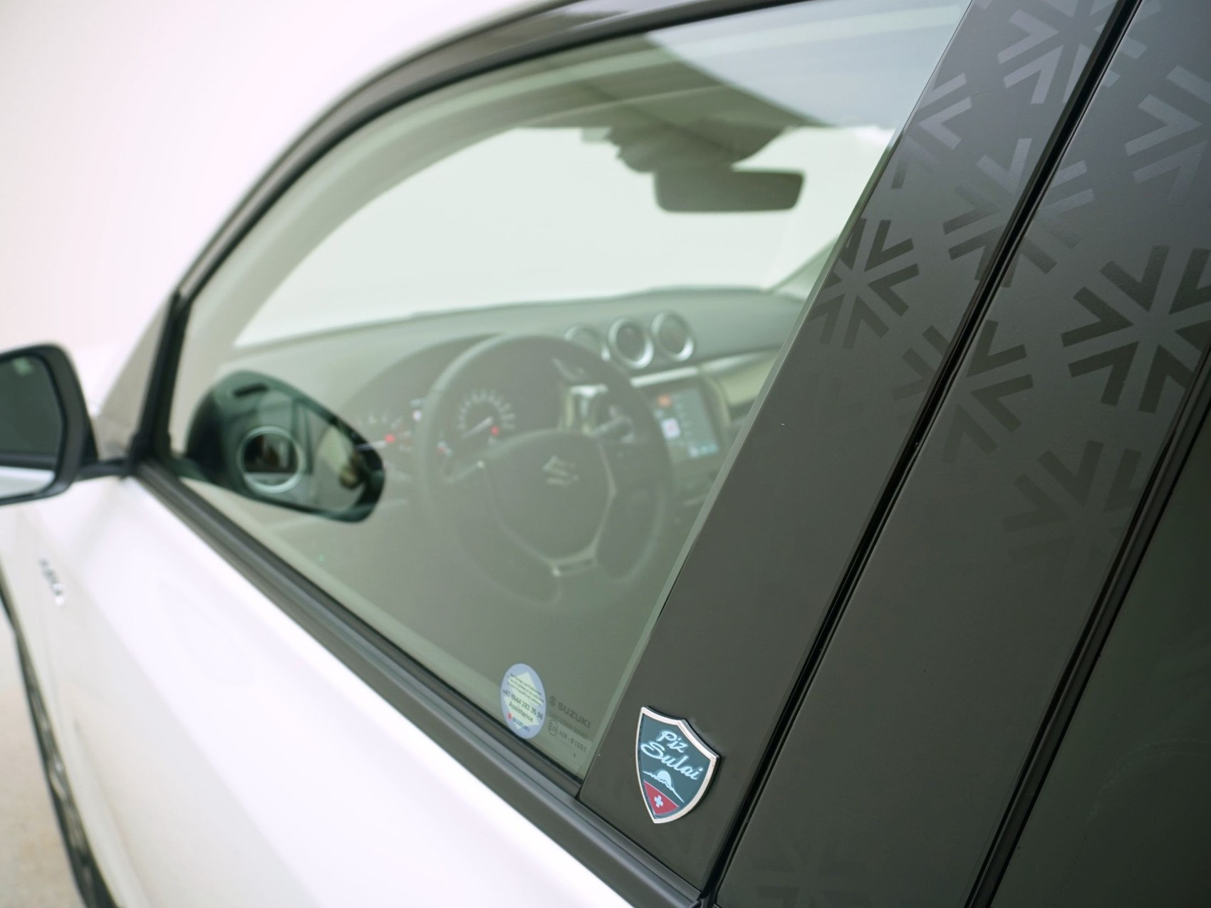 SUZUKI Vitara 1.4 T Piz Sulai Top Hybrid 4x4-image-6