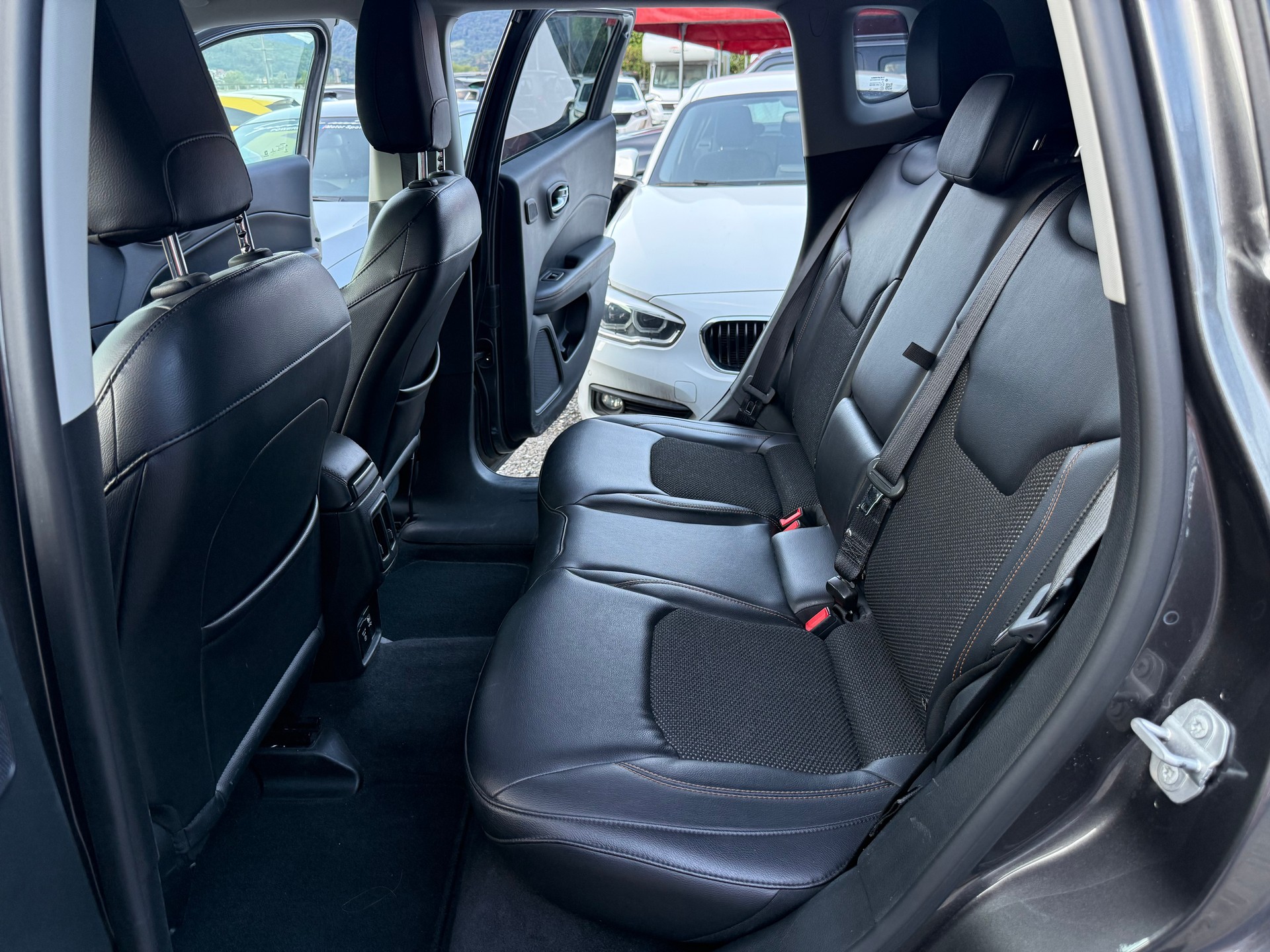 JEEP Compass 2.0CRD Opening Edition AWD 9ATX-image-12