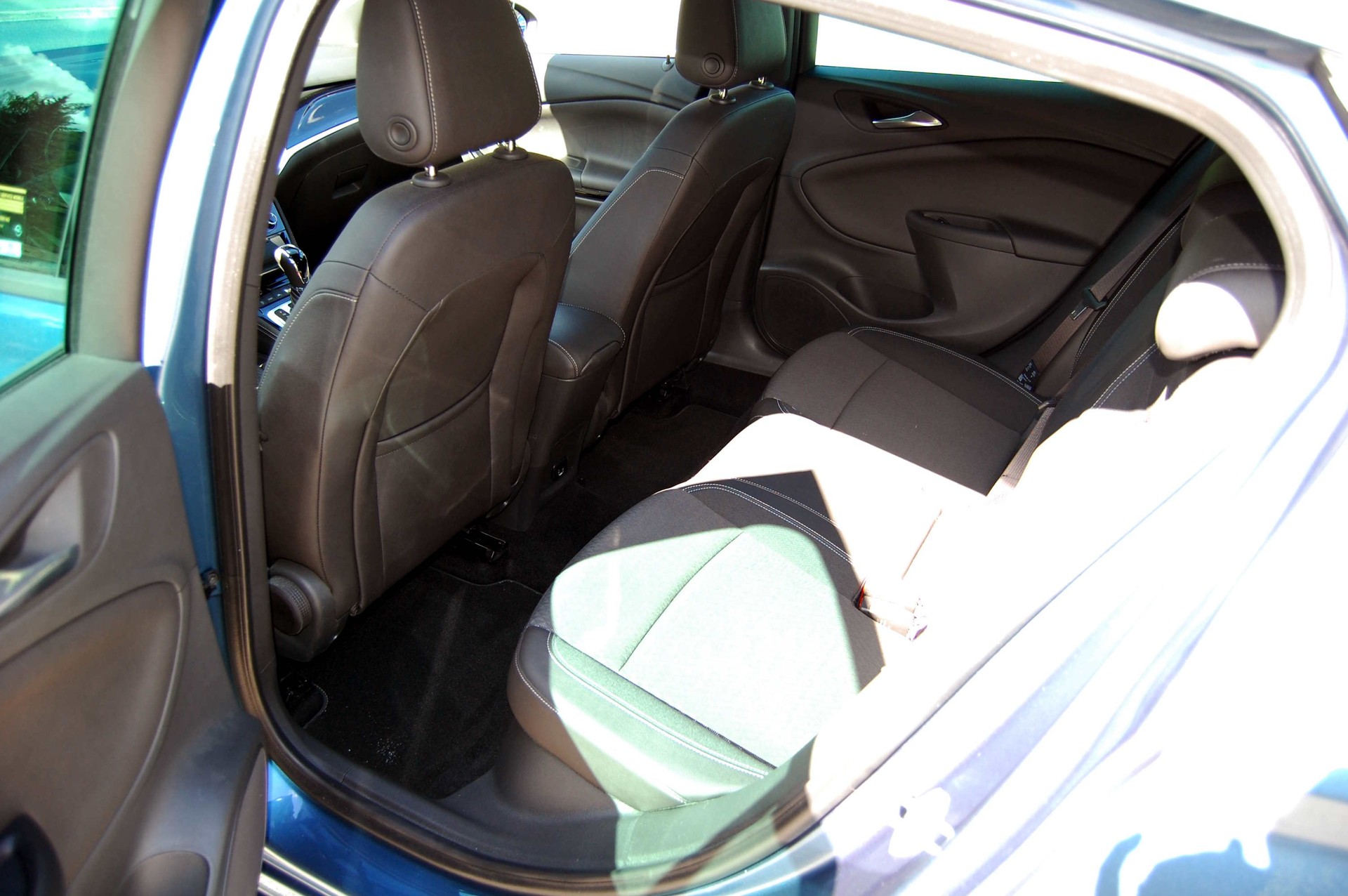 OPEL Astra 1.6i Turbo OPC Line Automatic-image-15