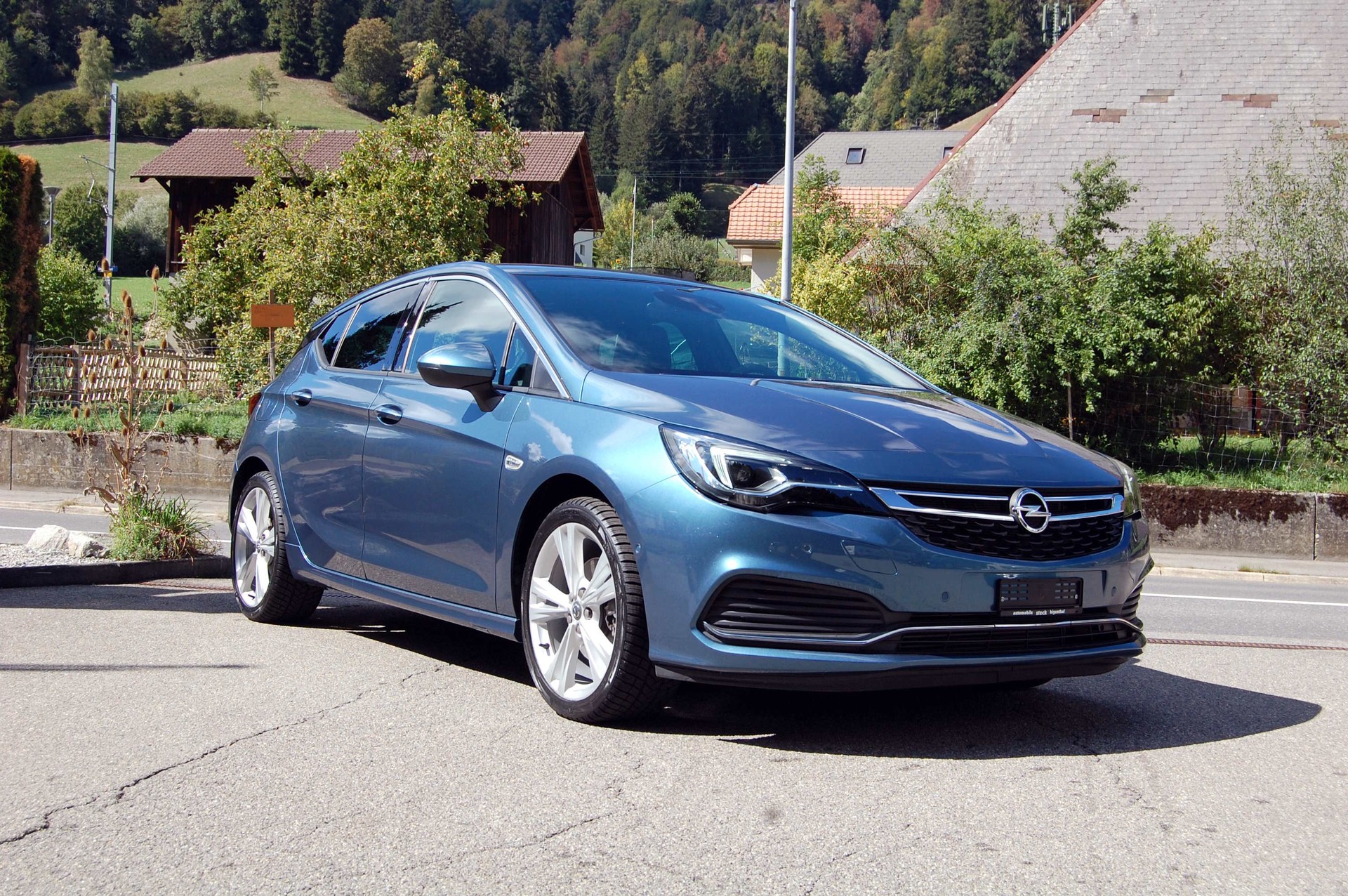 OPEL Astra 1.6i Turbo OPC Line Automatic-image-1