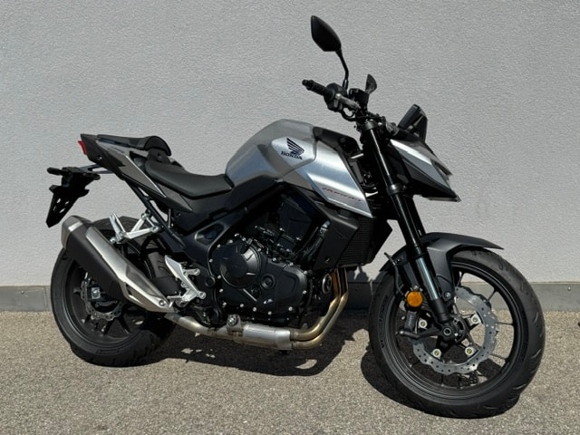HONDA CB 750 Hornet-showroom-element-2
