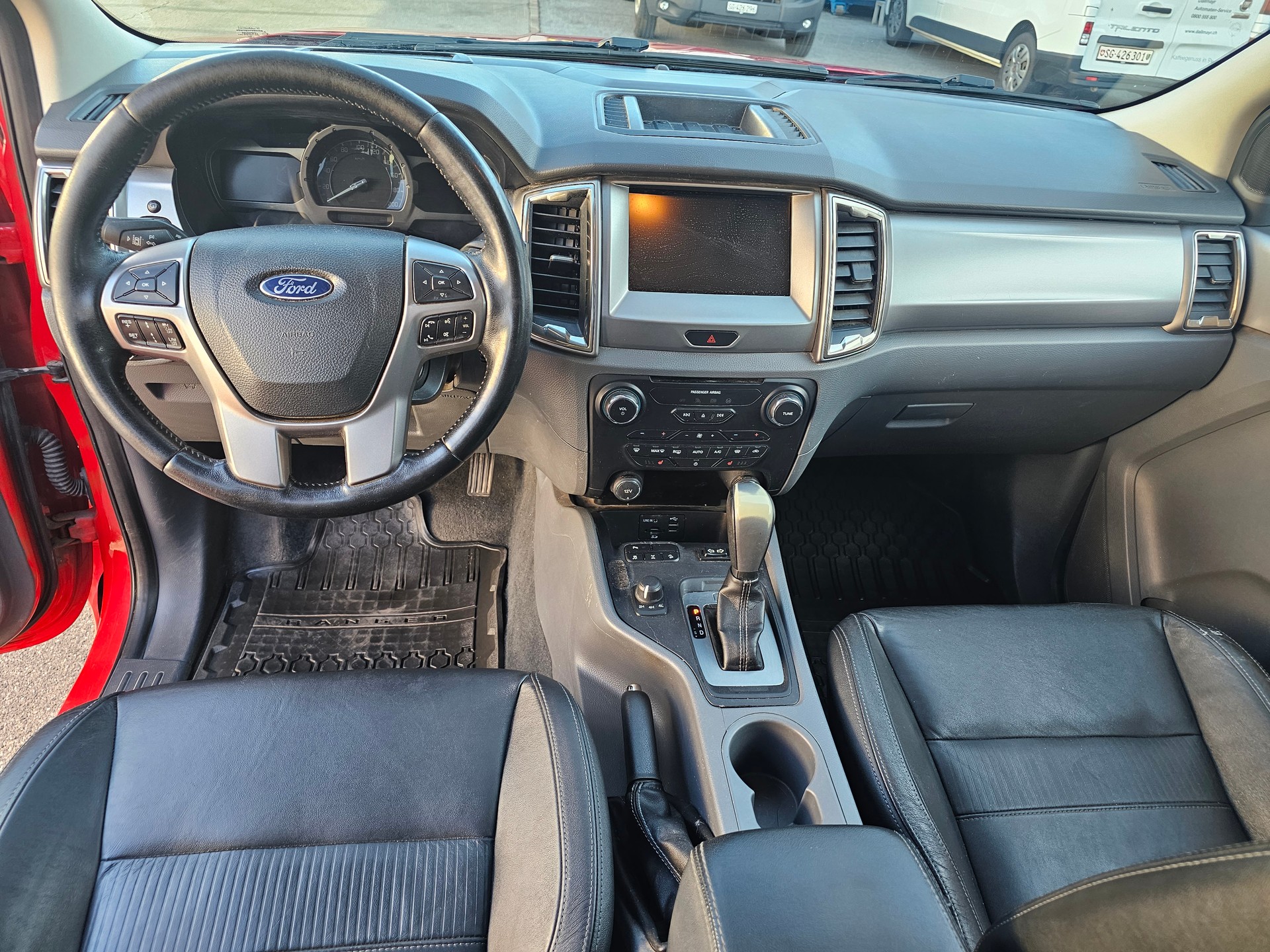 FORD Ranger LTD 3.2 TDCi 4x4 A-image-8