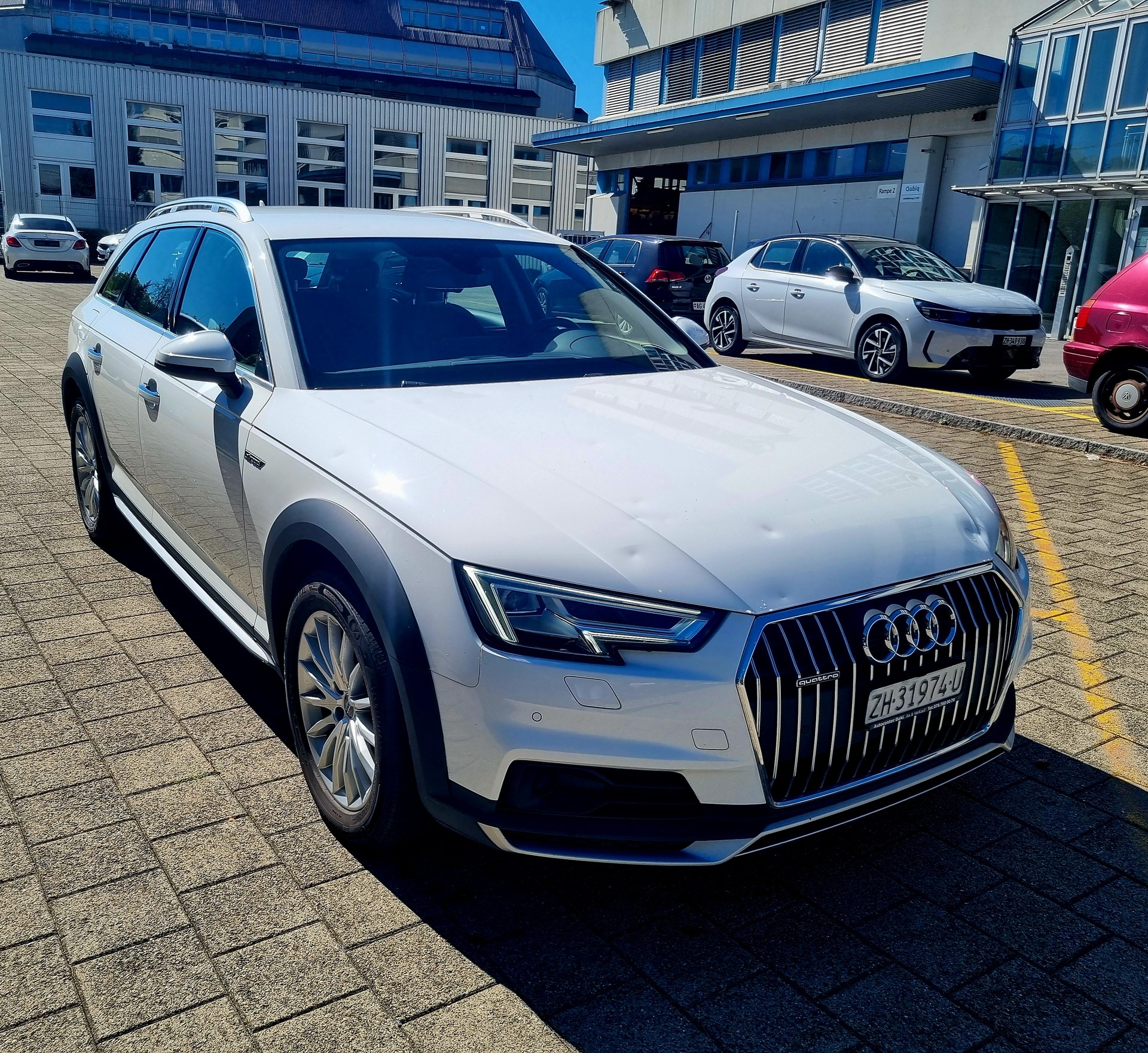 AUDI A4 allroad 2.0 TDI quattro S-tronic-image-2