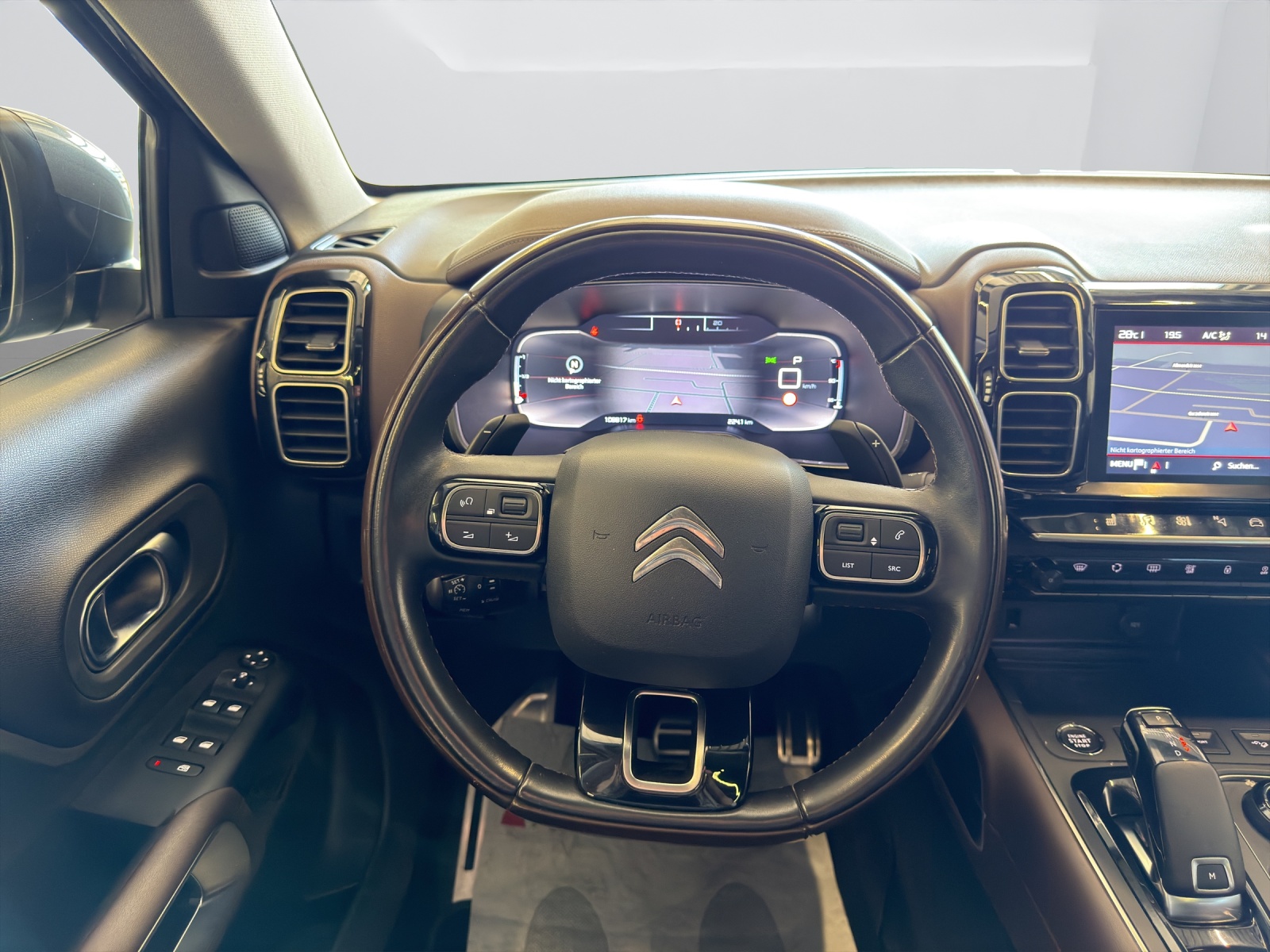 CITROEN C5 Aircross 2.0 BlueHD Shine EAT8-image-14