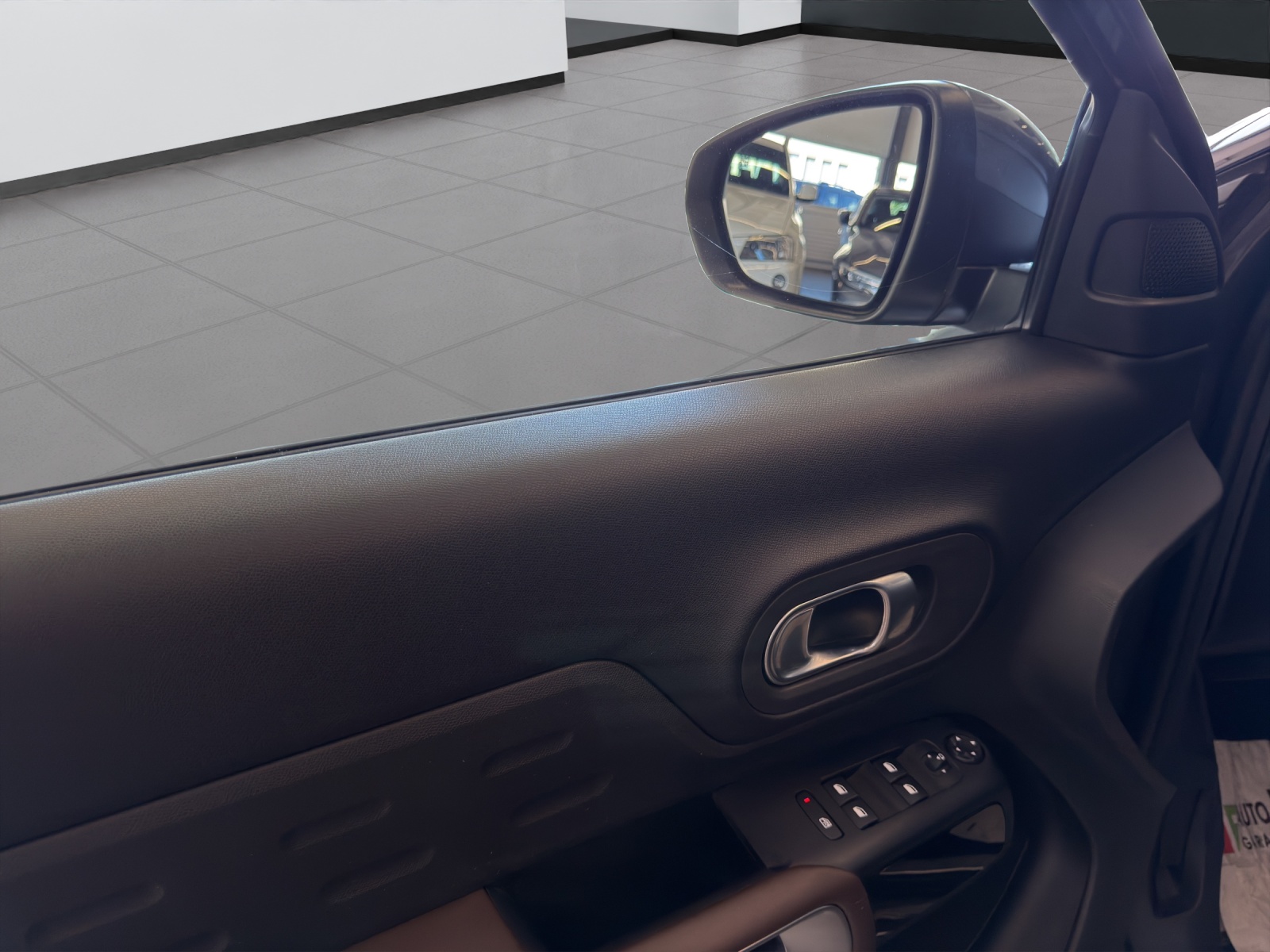 CITROEN C5 Aircross 2.0 BlueHD Shine EAT8-image-26