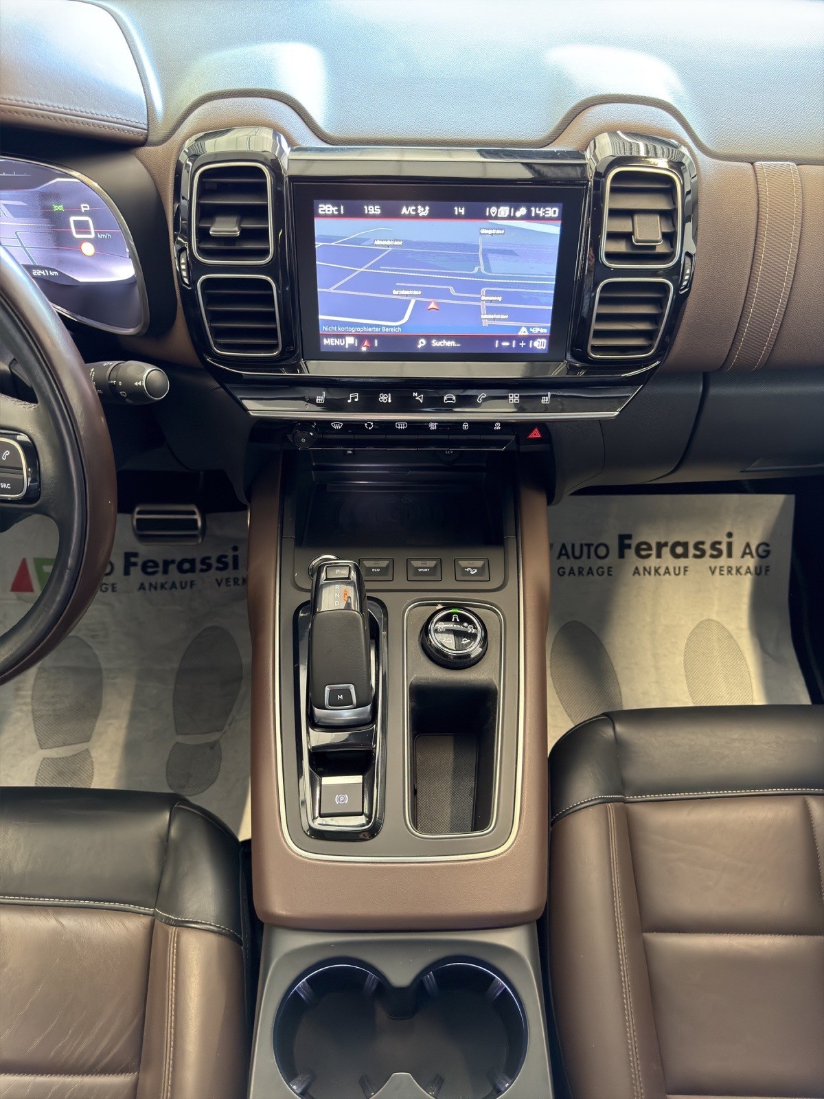 CITROEN C5 Aircross 2.0 BlueHD Shine EAT8-image-16
