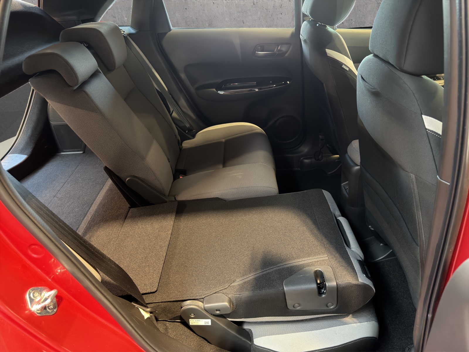 HONDA Jazz 1.5 i-MMD Crosstar Executive-image-17