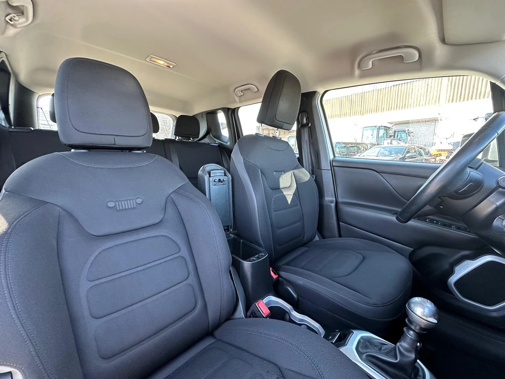 JEEP Renegade 1.6 CRD Longitude-image-9