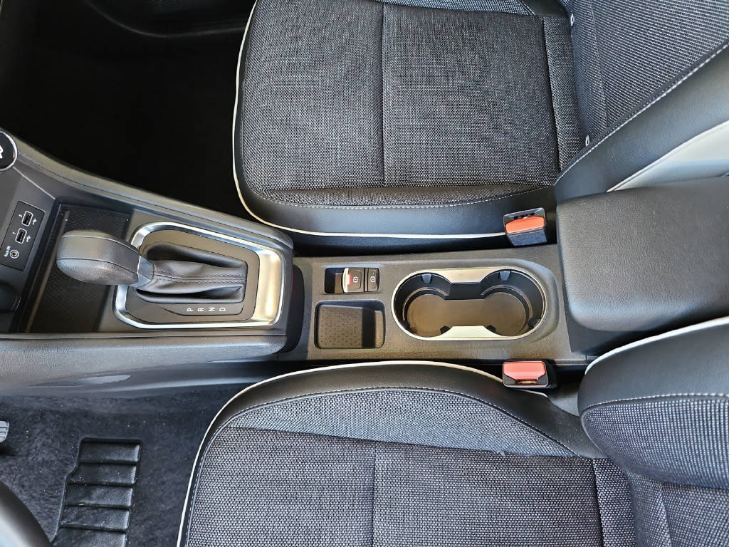 RENAULT Captur 1.3 TCe 140 techno EDC-image-6