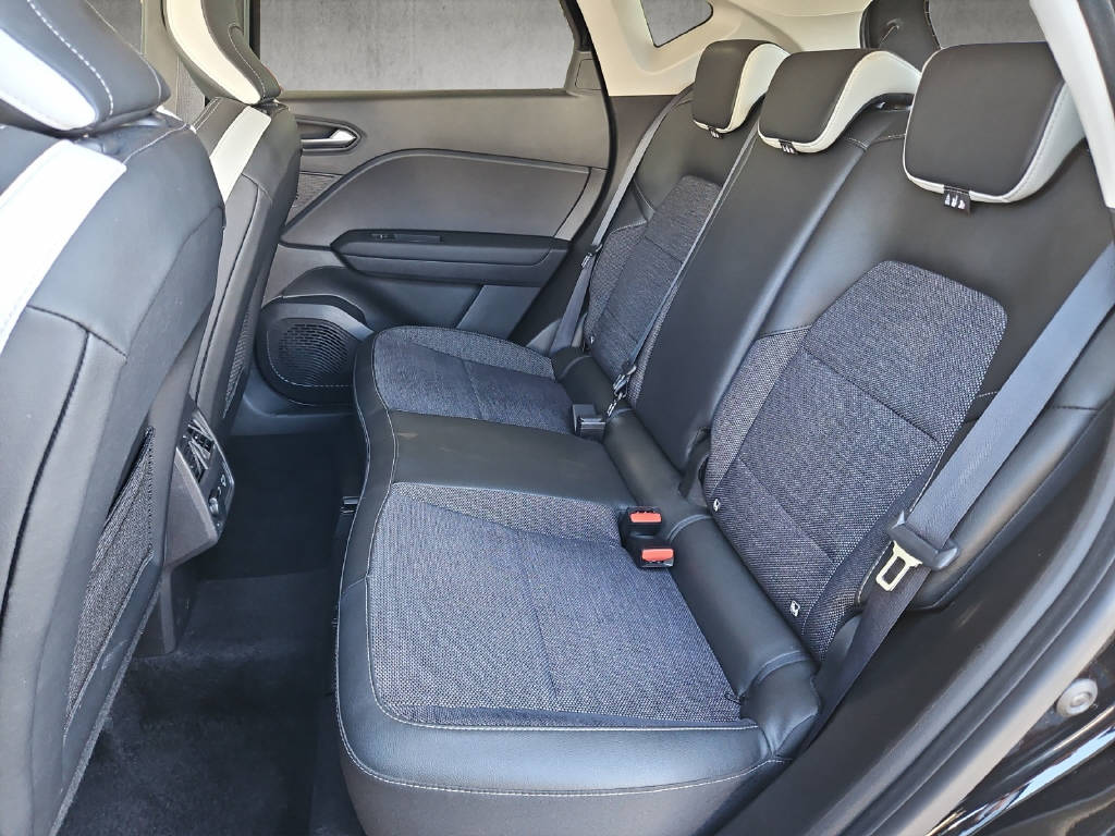 RENAULT Captur 1.3 TCe 140 techno EDC-image-5
