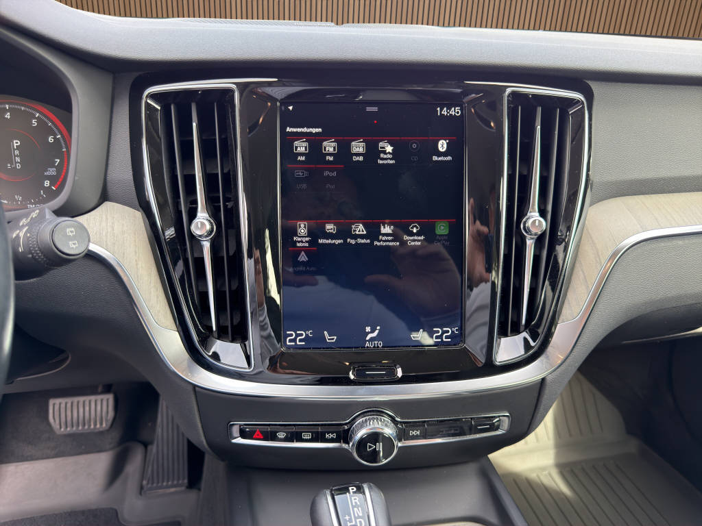 VOLVO V60 2.0 T6 Inscription AWD-image-19