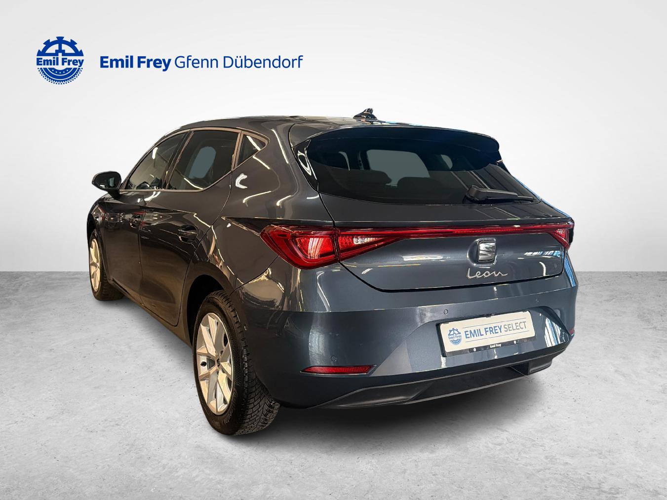 SEAT Leon 1.5 eTSI Style DSG-image-2