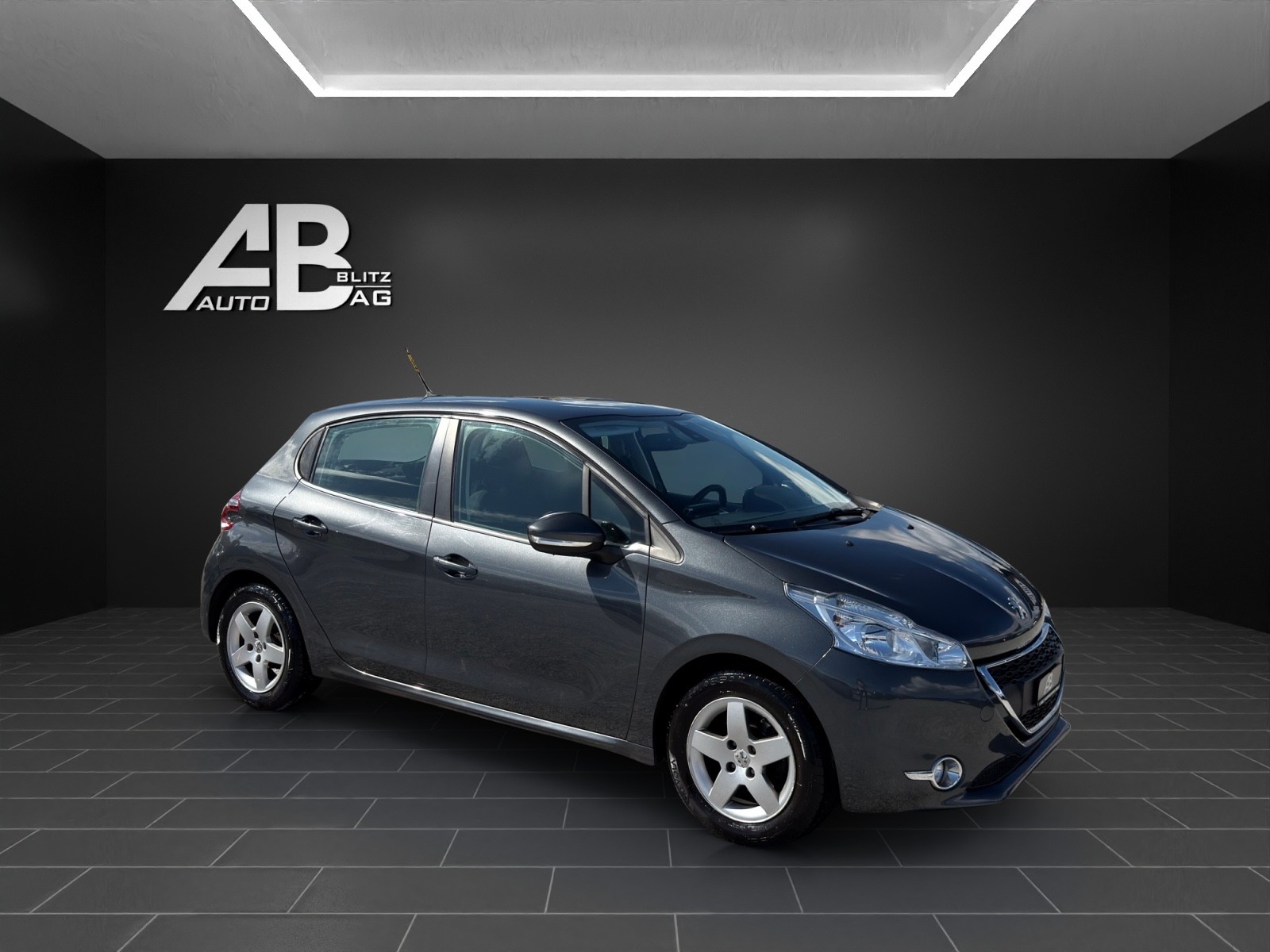 PEUGEOT 208 1.2 VTI Active mit 82 PS-image-5