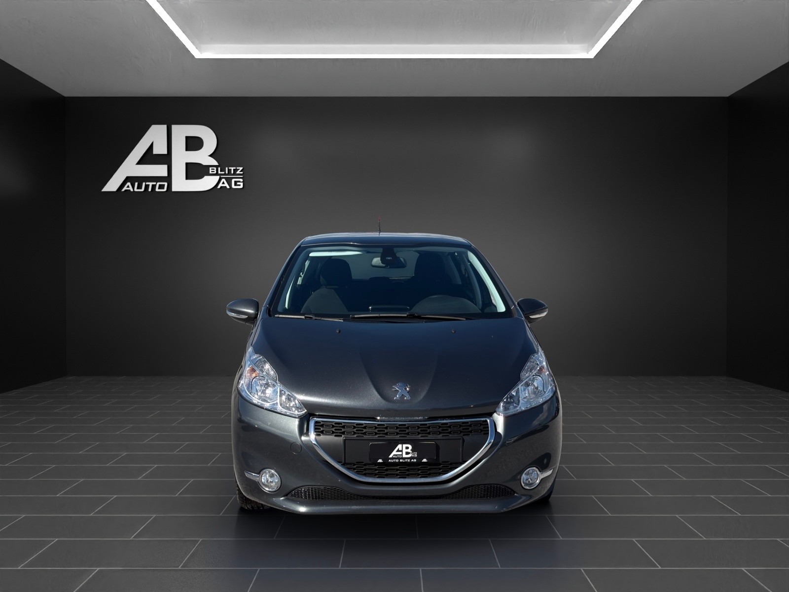 PEUGEOT 208 1.2 VTI Active mit 82 PS-image-0