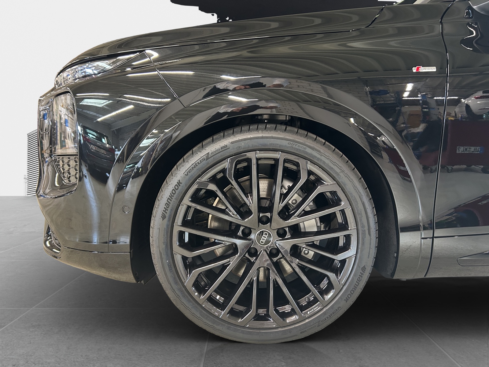 AUDI Q7 SUV TDI quattro 220 kW-image-8