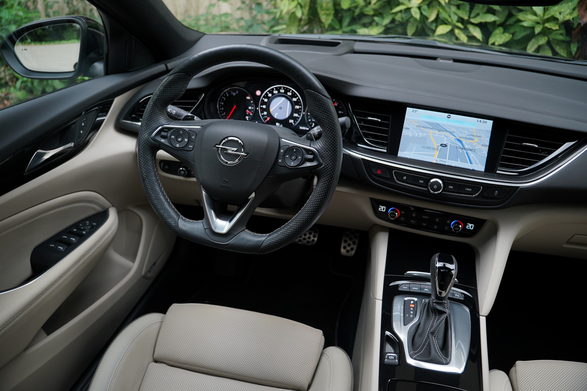 OPEL Insignia 2.0 T Grand Sport Excellence 4WD Automat.-image-20