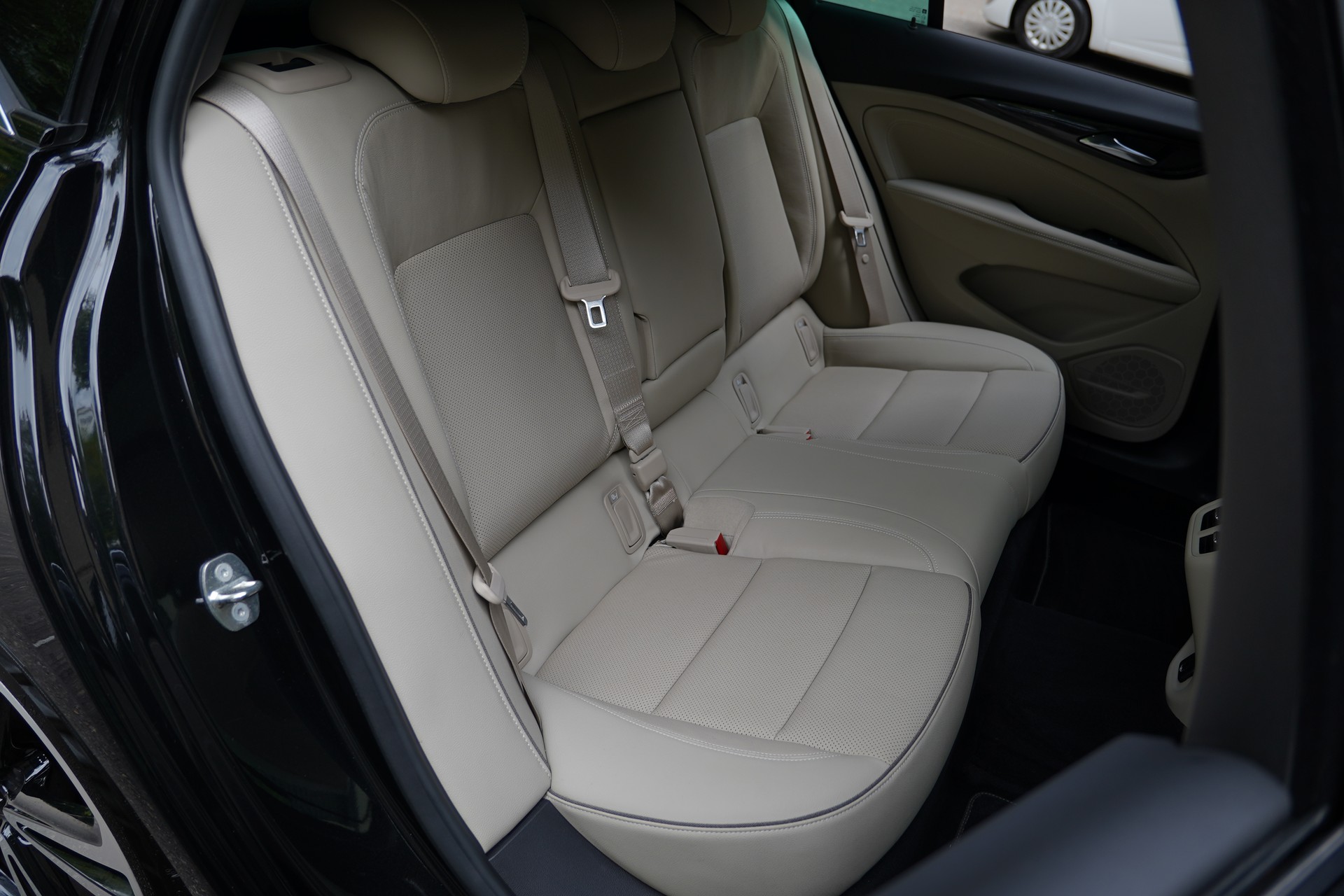 OPEL Insignia 2.0 T Grand Sport Excellence 4WD Automat.-image-19