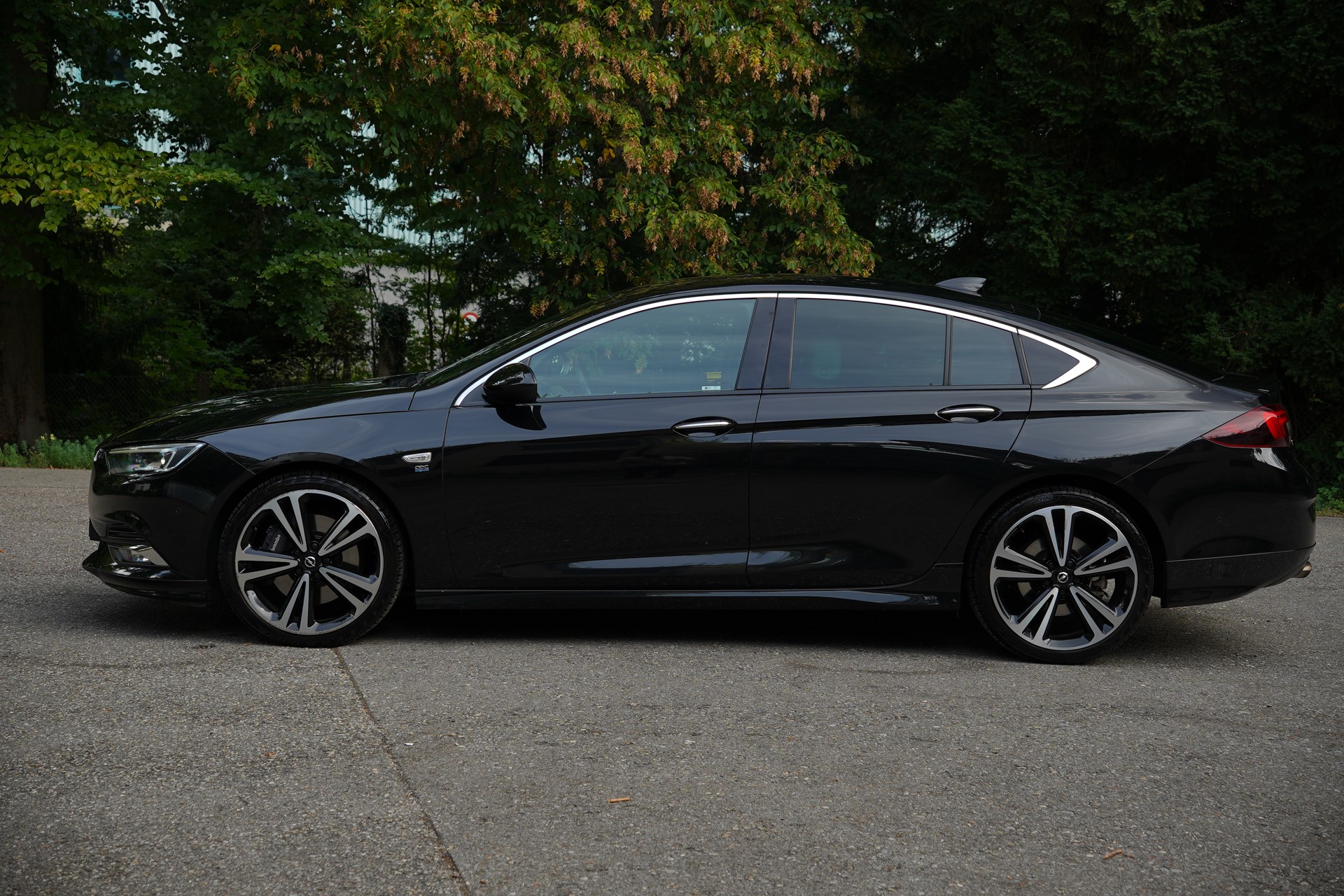 OPEL Insignia 2.0 T Grand Sport Excellence 4WD Automat.-image-5