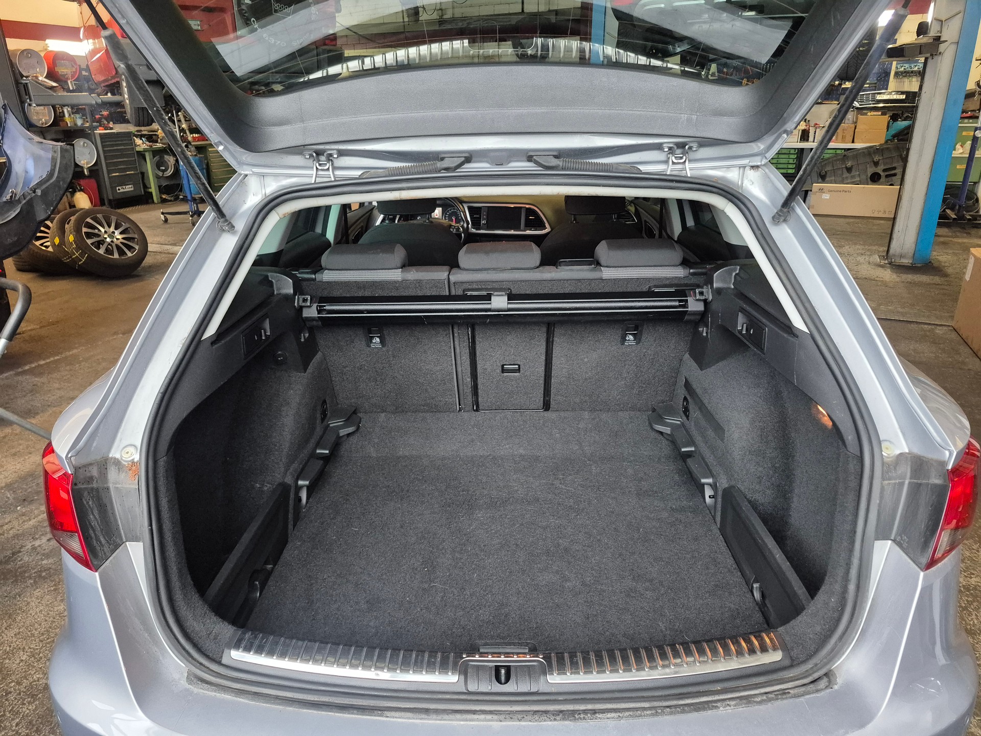 SEAT Leon ST 1.6 TDI CR Style DSG-image-15