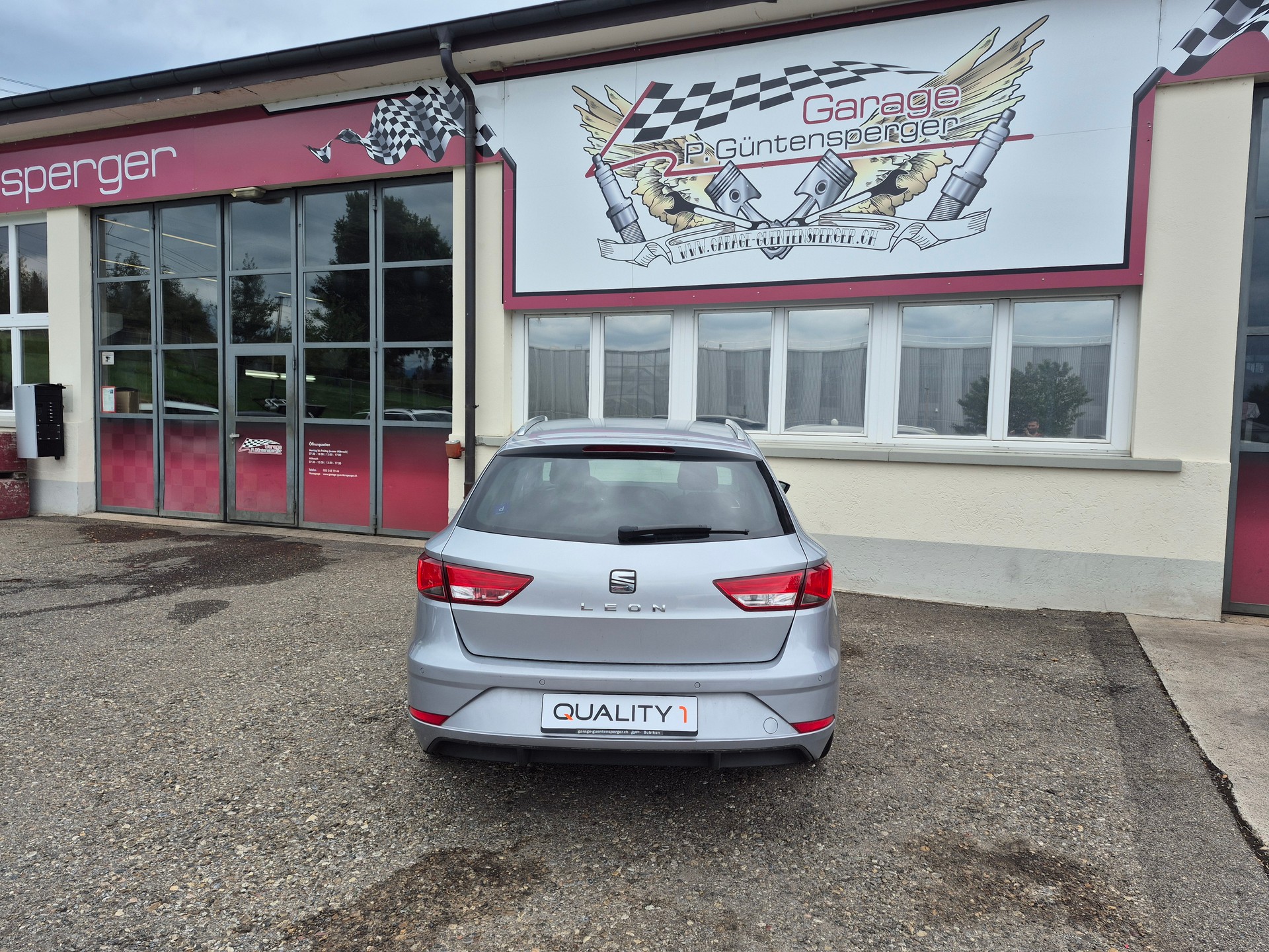 SEAT Leon ST 1.6 TDI CR Style DSG-image-4